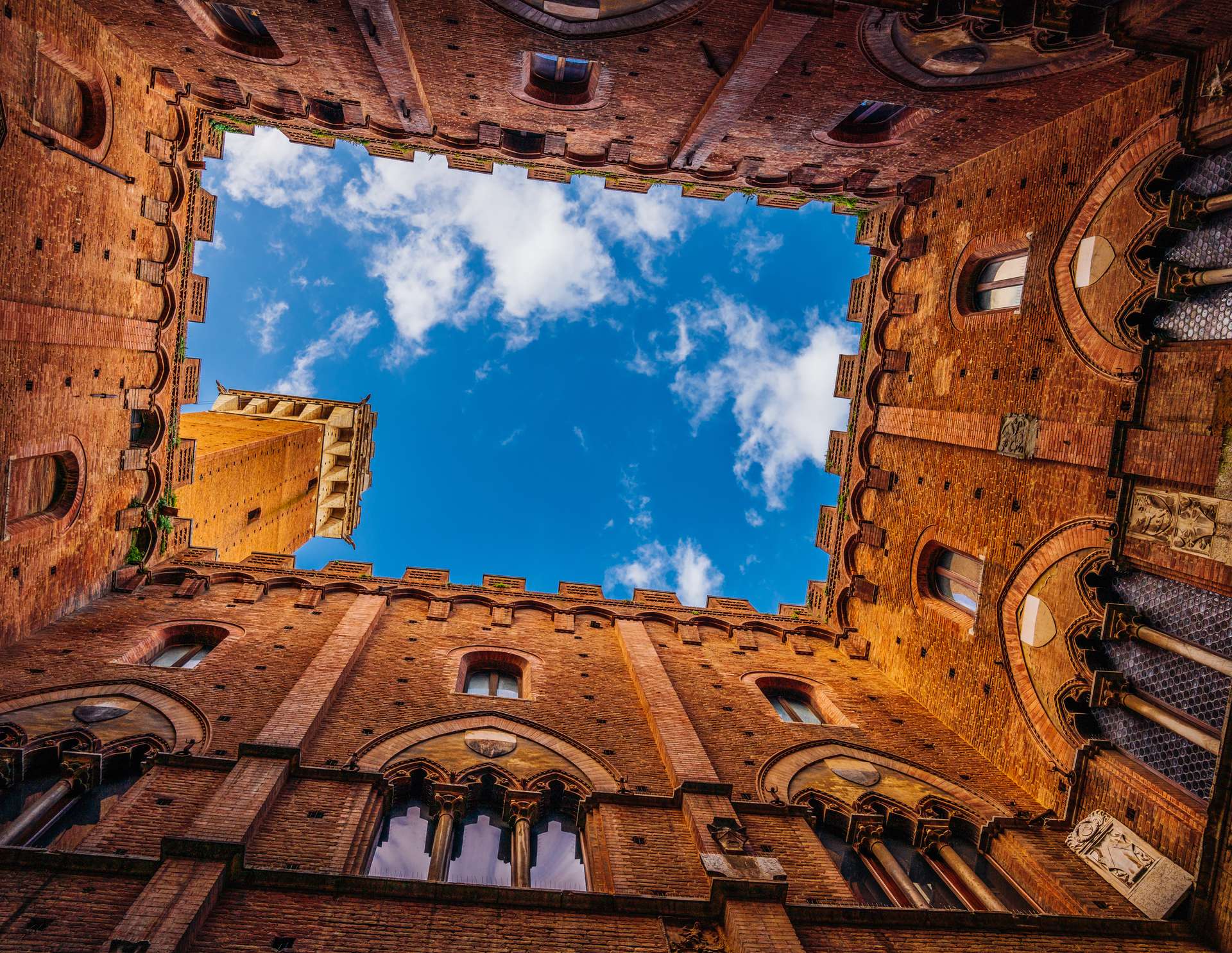 Villas in Siena