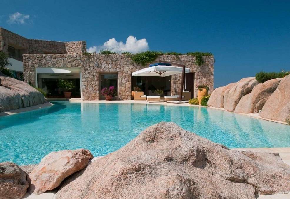 WeVillas per una vacanza a bordo piscina