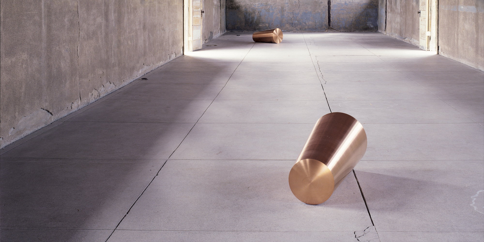 Pair Object: Roni Horn and Donald Judd | Magazine | MoMA Pair Object: Roni Horn and Donald Judd | Magazine | MoMA
