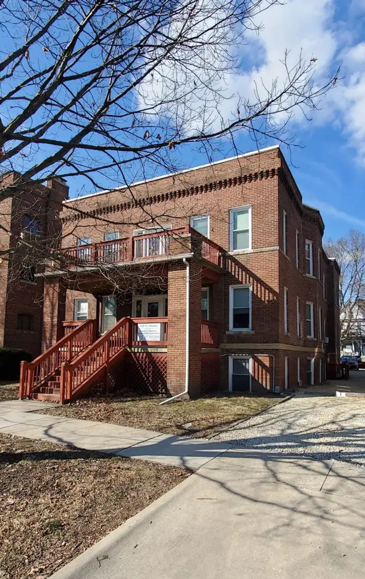 618 W. Healey St., Champaign: Front