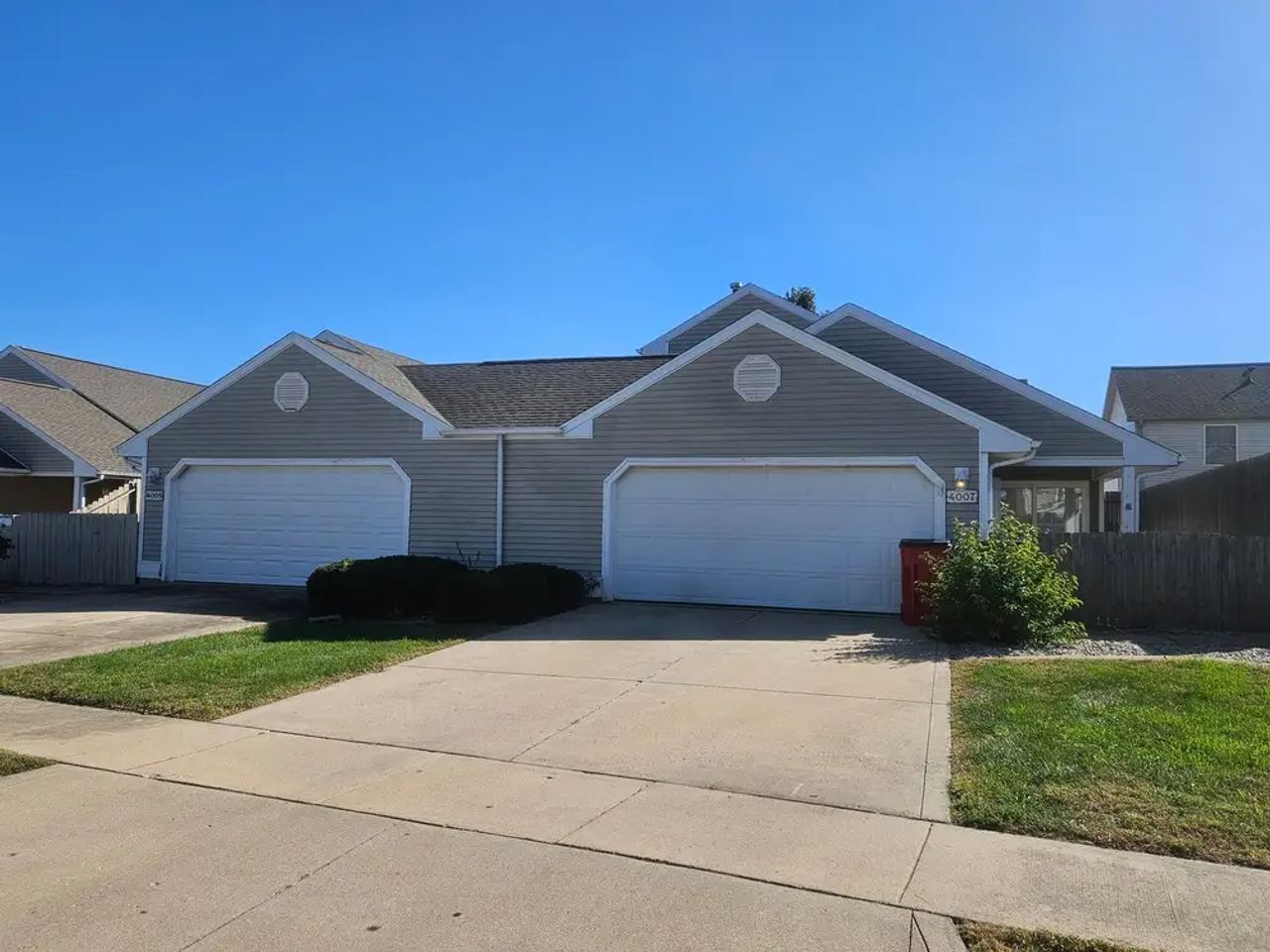 4005 & 4007 Balmoral Dr., Champaign: Front