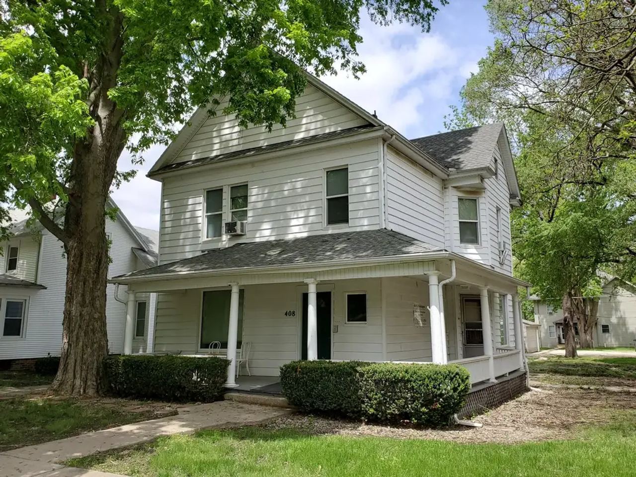 408 W. Washington St., Champaign: Front