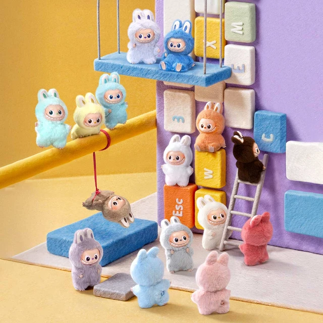 Labubu "Pin for Love"