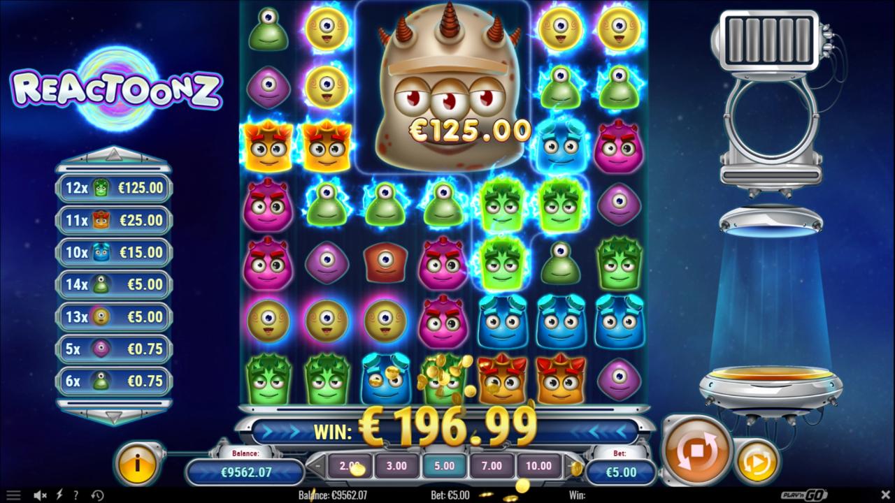 Reactoonz slot game screen showing the Gargantoon feature activated with a giant 3×3 Wild symbol on the 7×7 game grid.