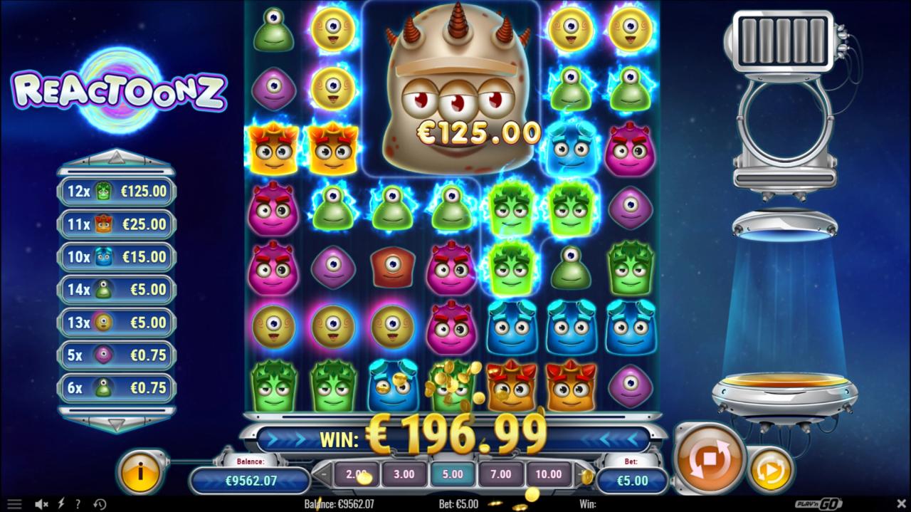 Reactoonz slot game screen showing the Gargantoon feature activated with a giant 3×3 Wild symbol on the 7×7 game grid.