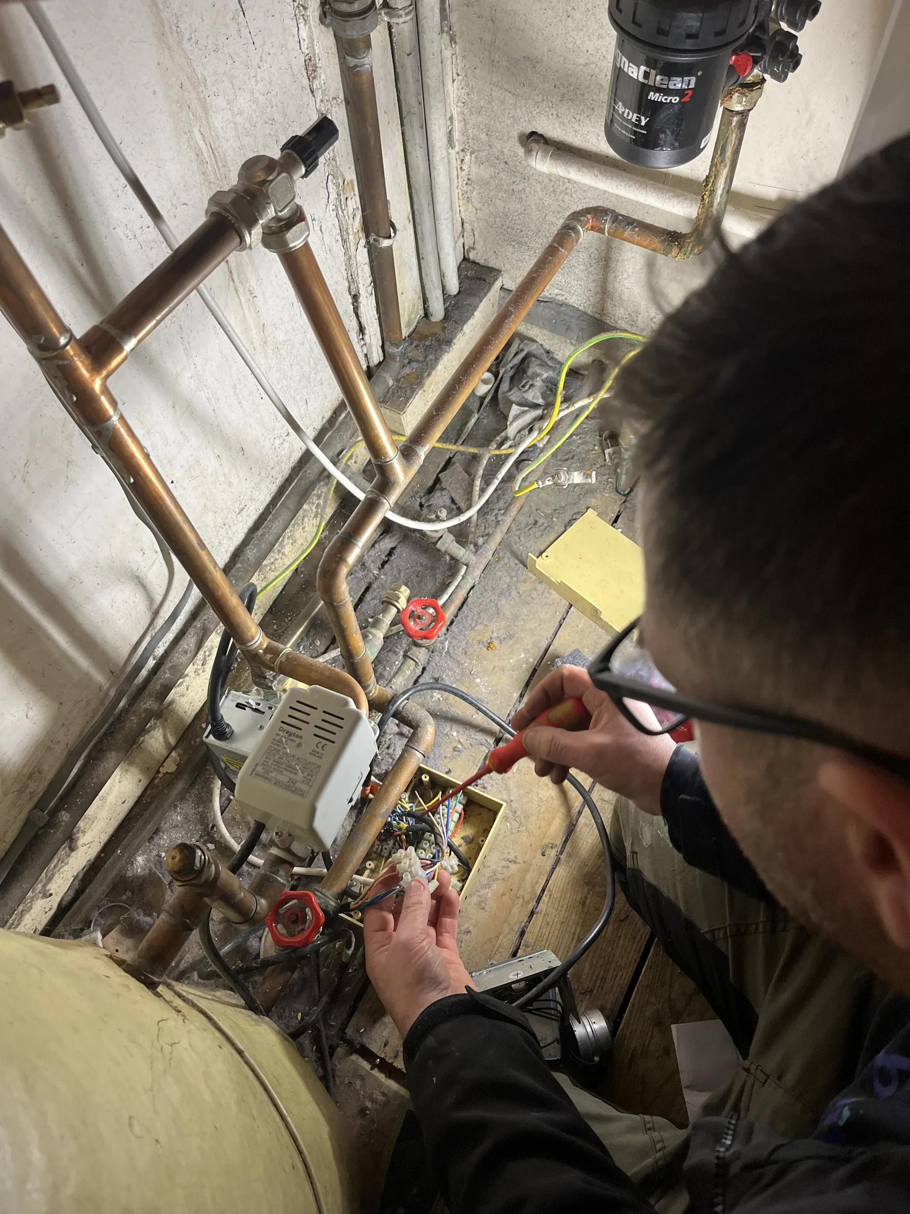 Emergency plumber in Edinburgh