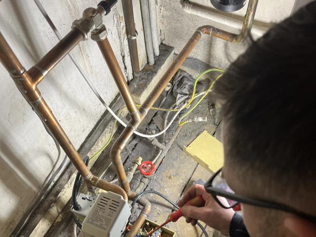 Emergency plumber in Edinburgh