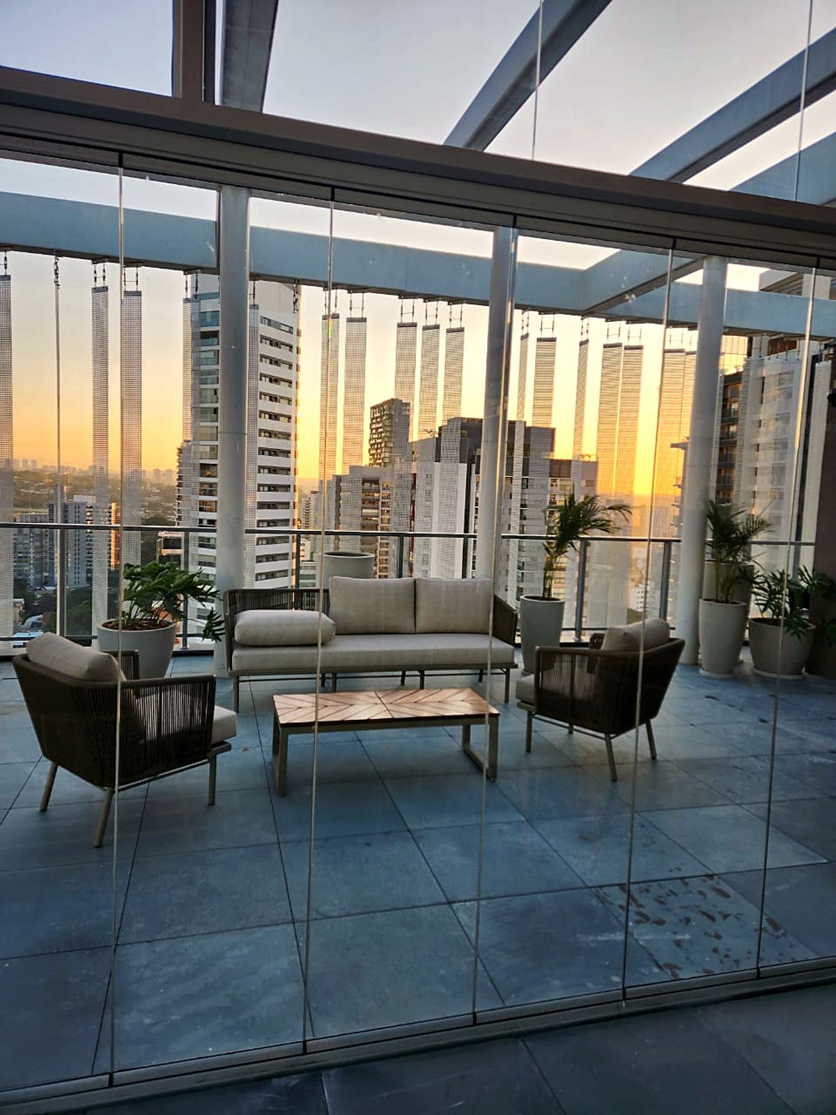 Projeto Rooftop corporativo da Almaviva do Brasil
