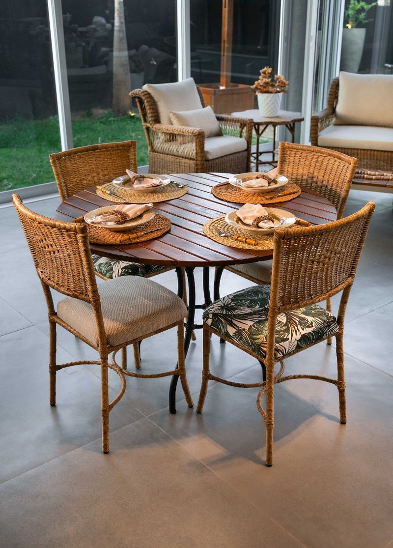 Conjunto Mesa de Jantar Ancar