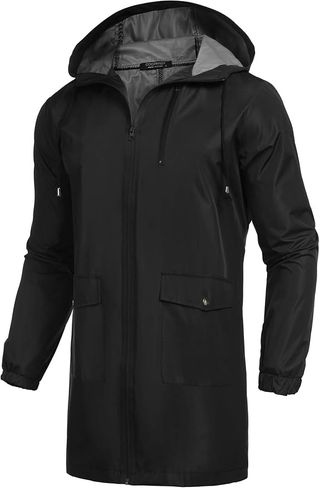 Schwarze Regenjacke