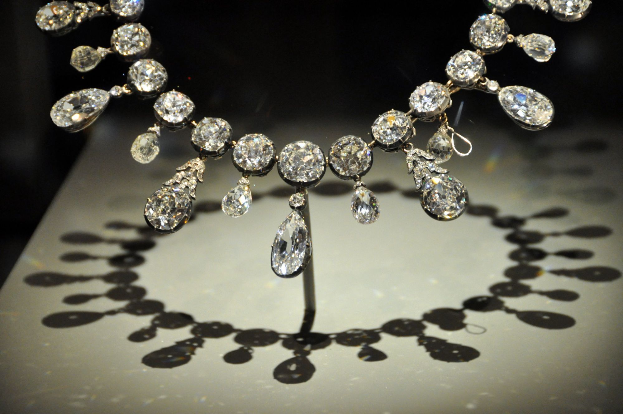 Een diamantenketting.