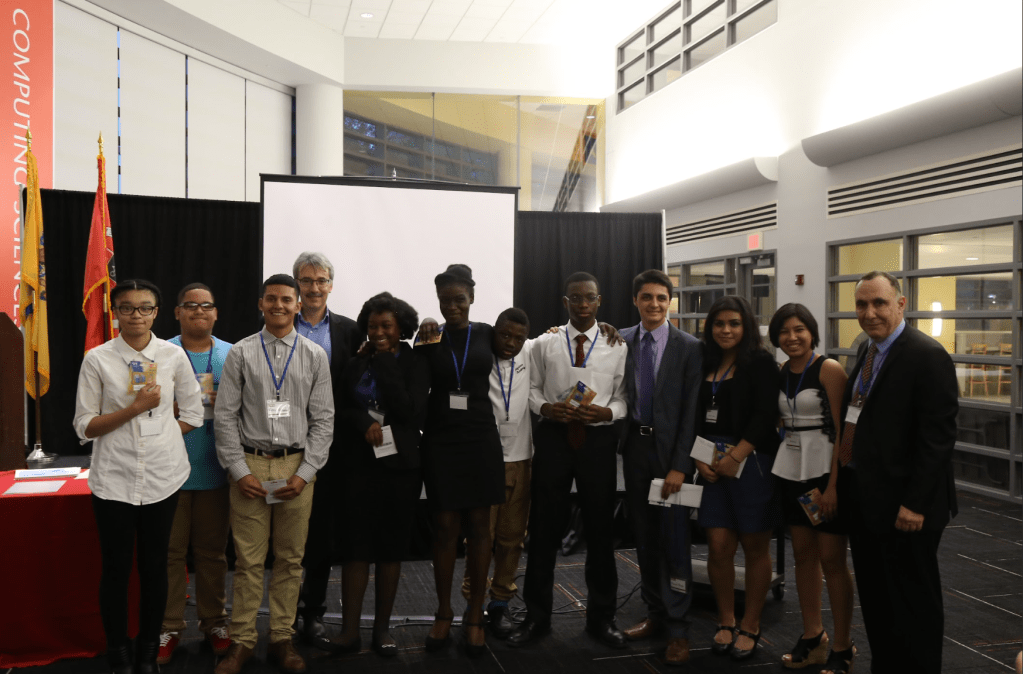 Coach mentoring students