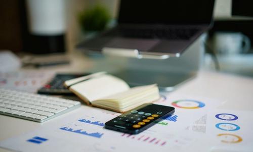 laptop calculator agenda