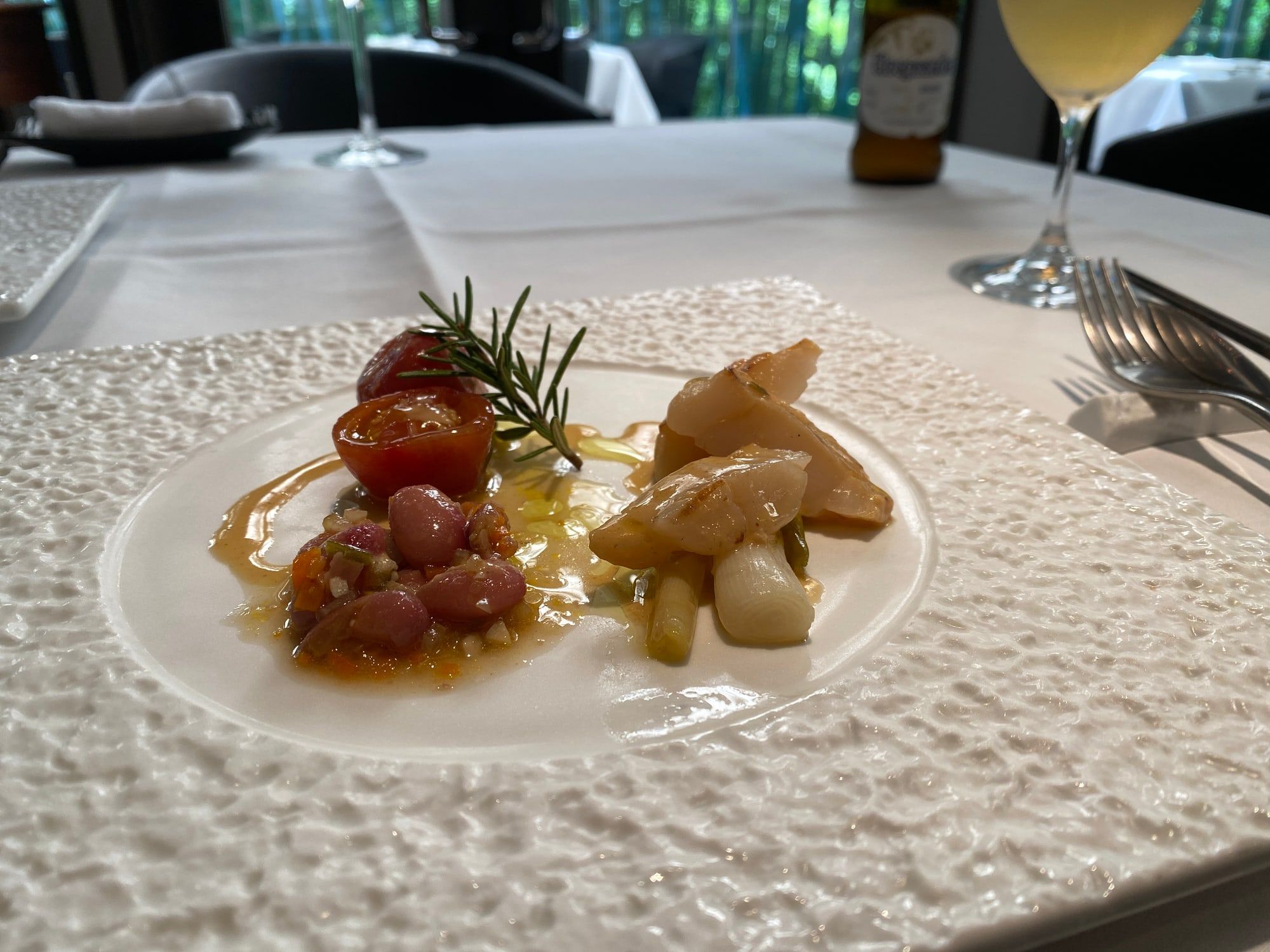 Seasonal course plate at Herlequin Bis