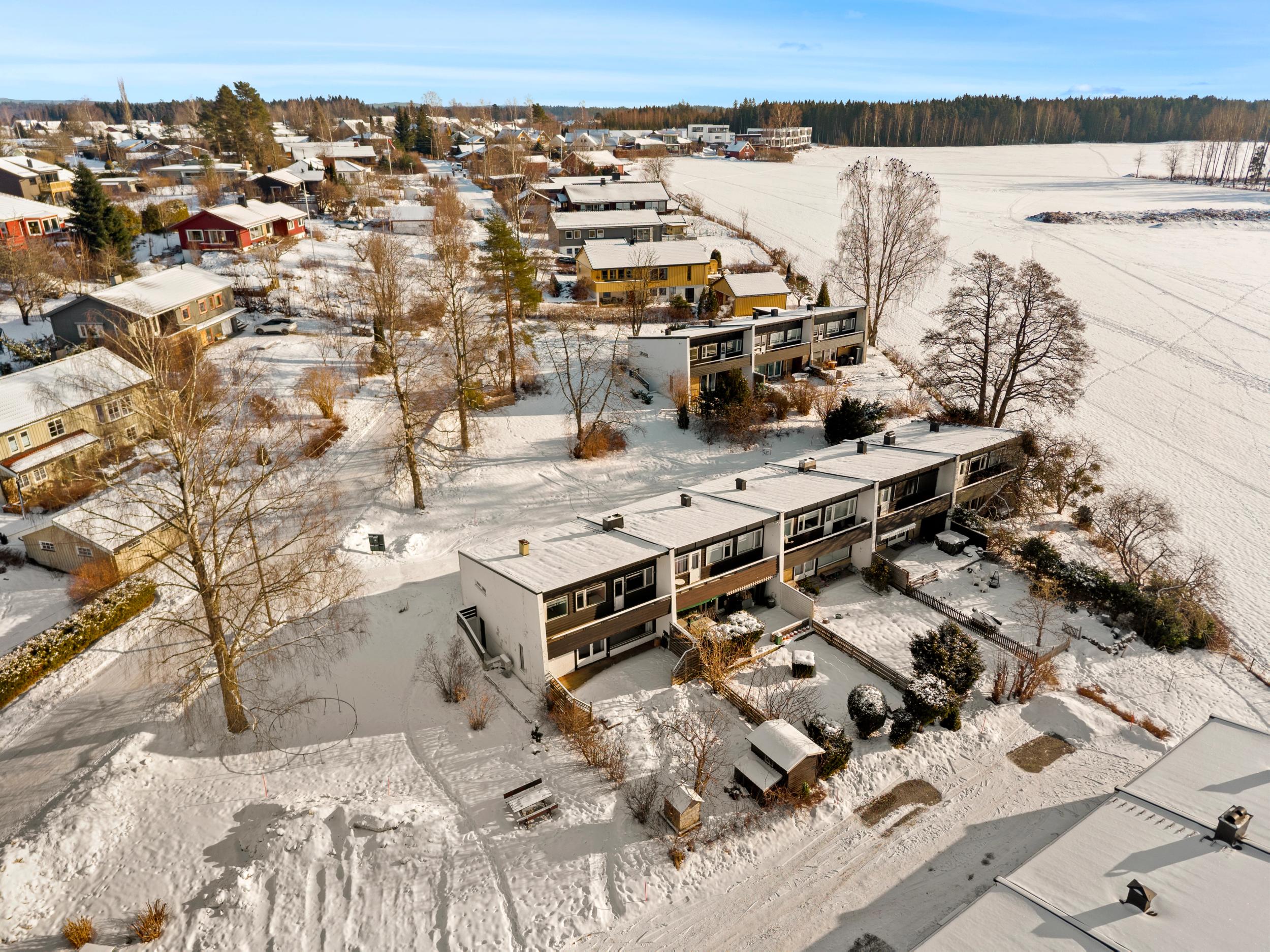 Velkommen til Liaveien 29A - familievennlig enderekkehus i rolig boligområde