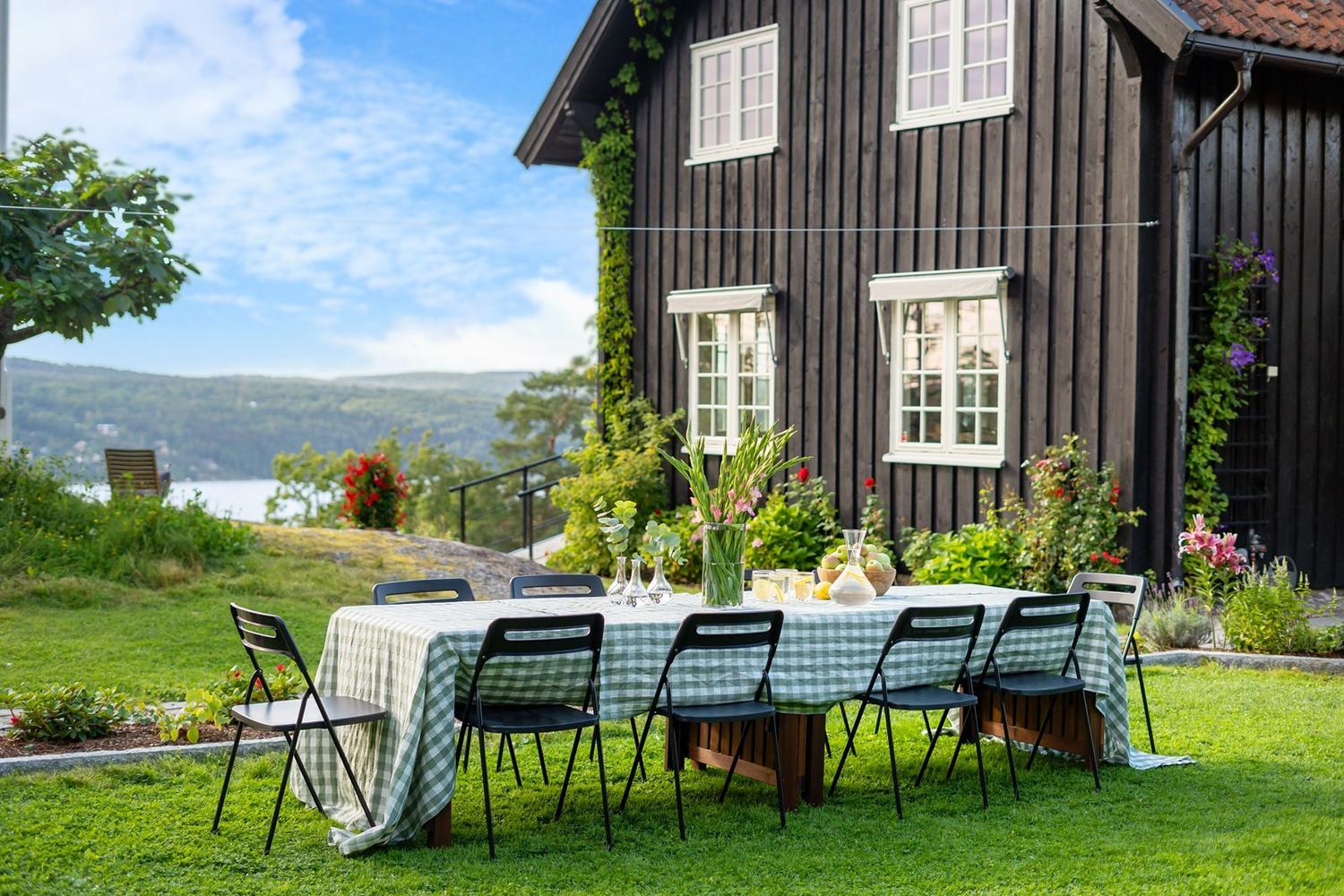Enebolig i landskap
