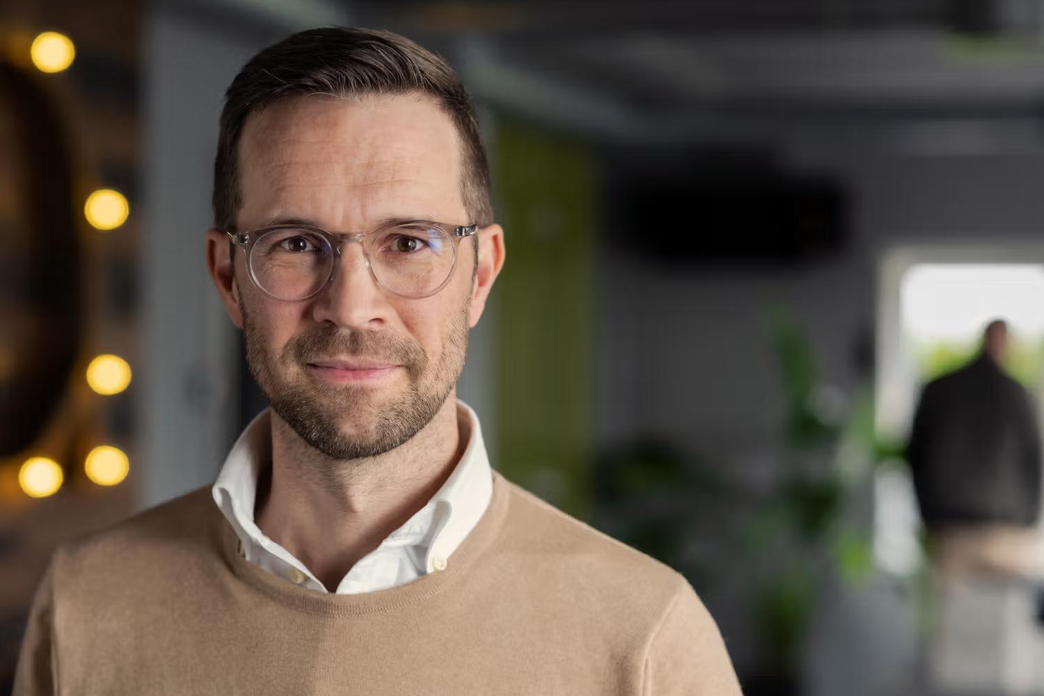 Vi opplever et tydelig skifte i hvordan folk tenker om bolig og livsfase, sier Anders Borgen hos Attentus Eiendomsmegling.