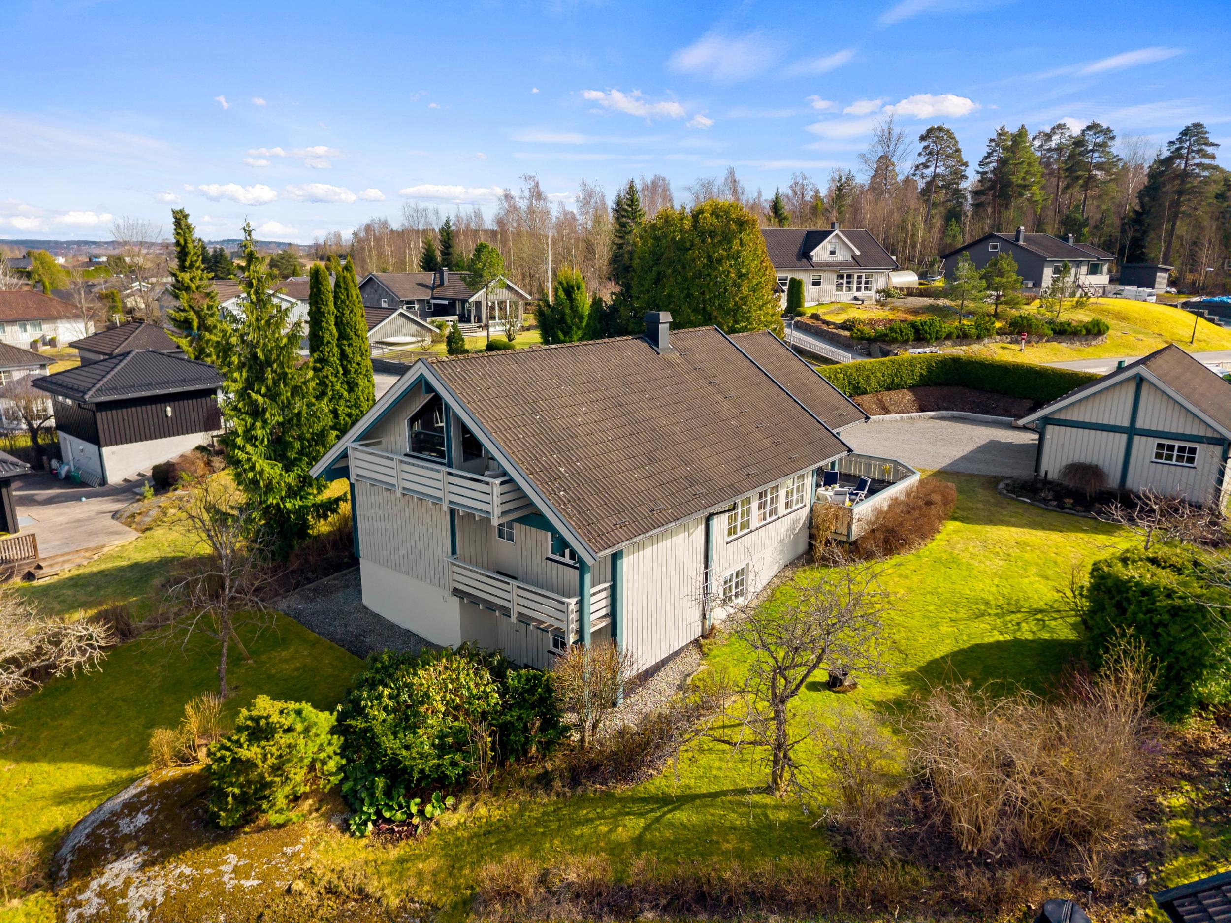 Velkommen til Øvre Damvei 22!