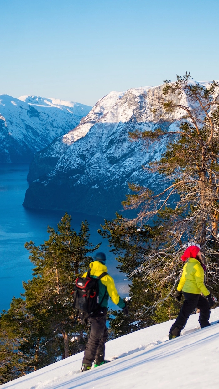 Historisk RIB båttur i Flåm Trugetur fra Flåm til Stegastein utsiktspunkt