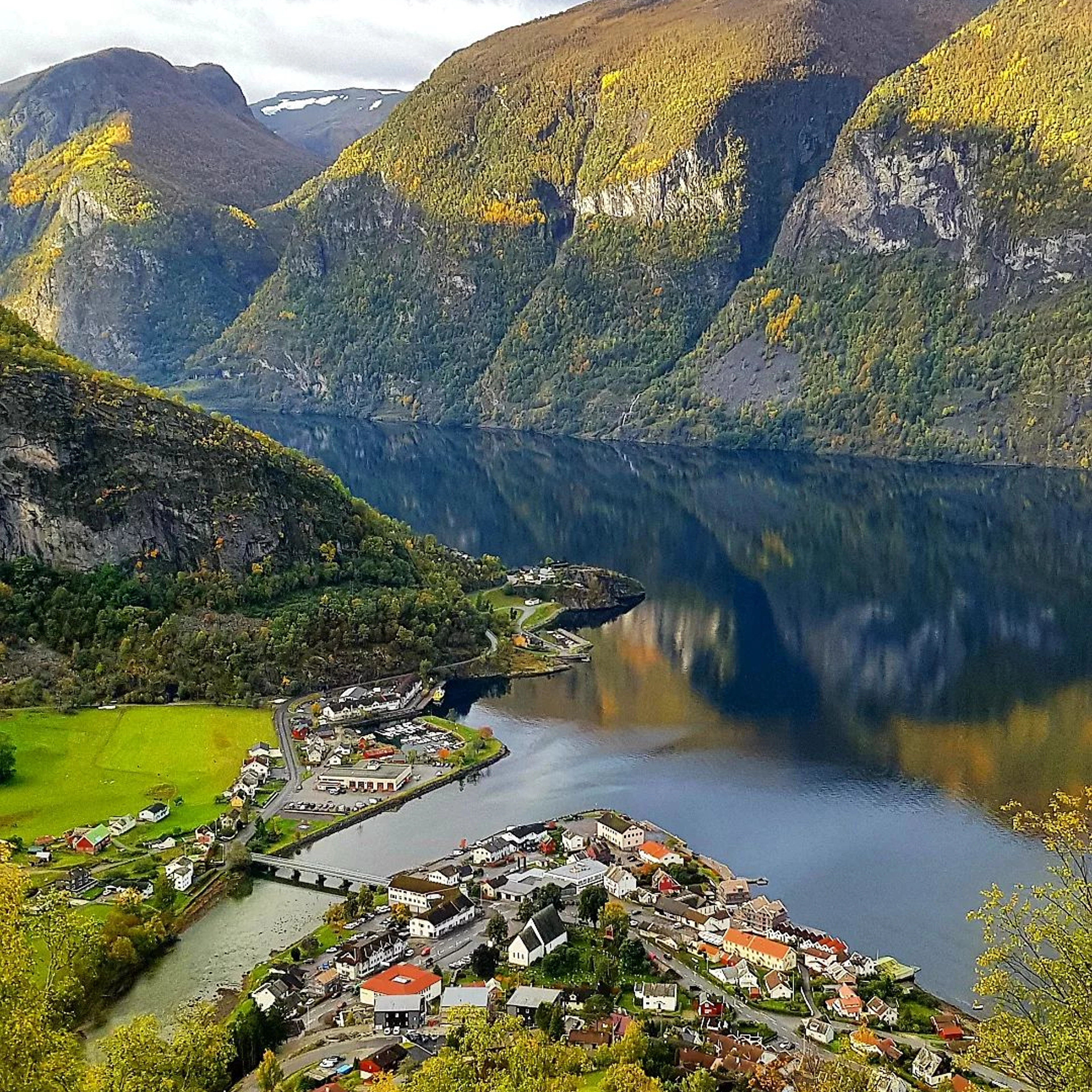 Ansicht von Aurland - Aurlandsfjord, Norwegen