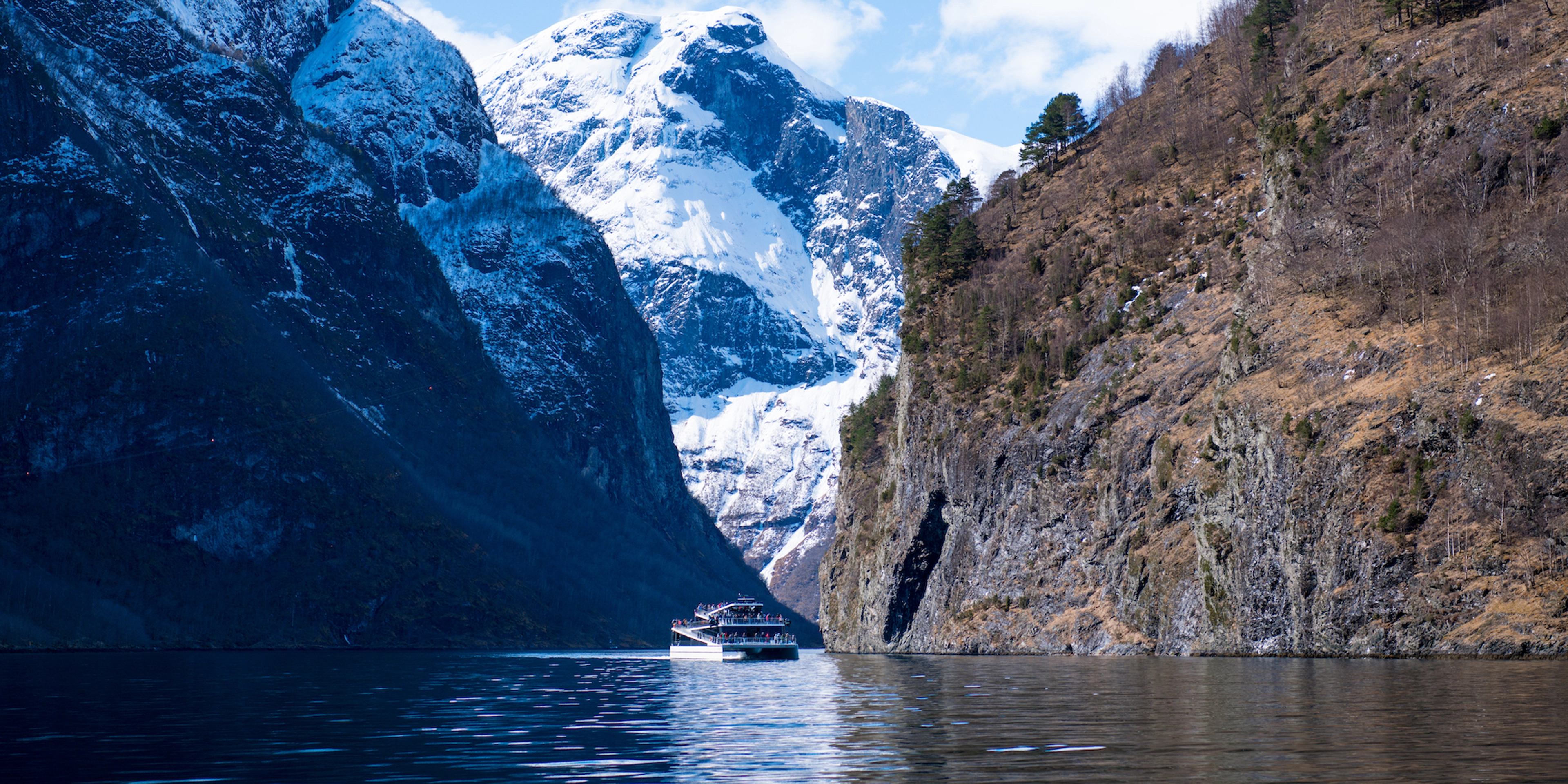 Nachhaltige Fjordkreuzfahrt auf dem Nærøyfjord  - Go Viking mit Fjord Tours - Flåm - Gudvangen, Norwegen