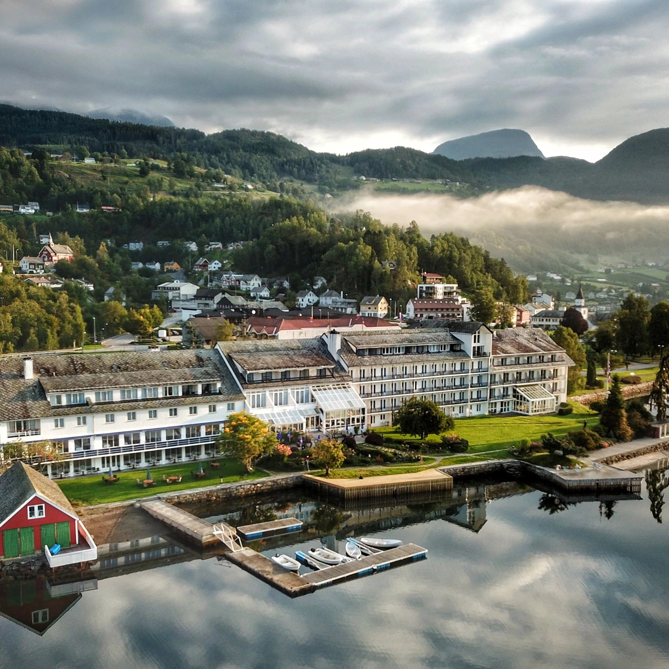 Brakanes Hotel i Ulvik - Hardangerfjord i et nøtteskall