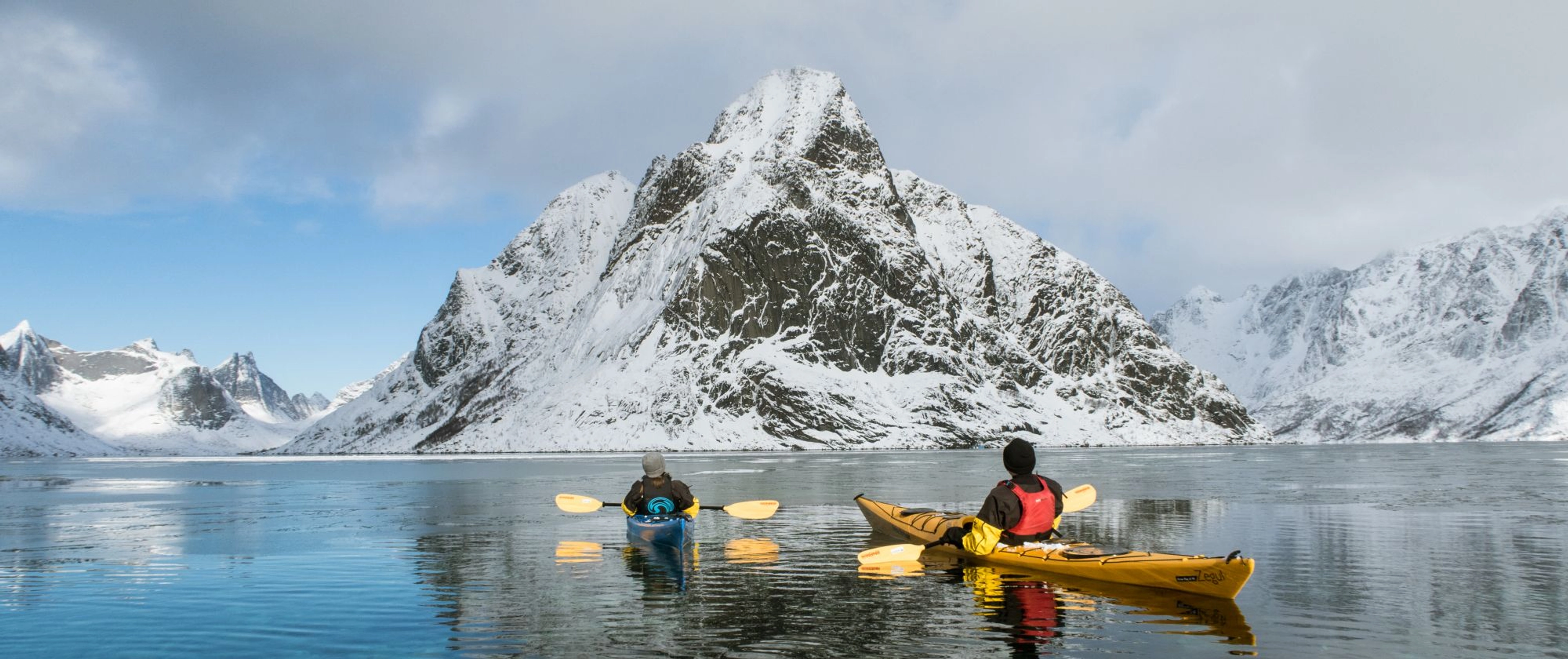 Winter-Kajaktour in Reine – Lofoten-Inseln, Norwegen