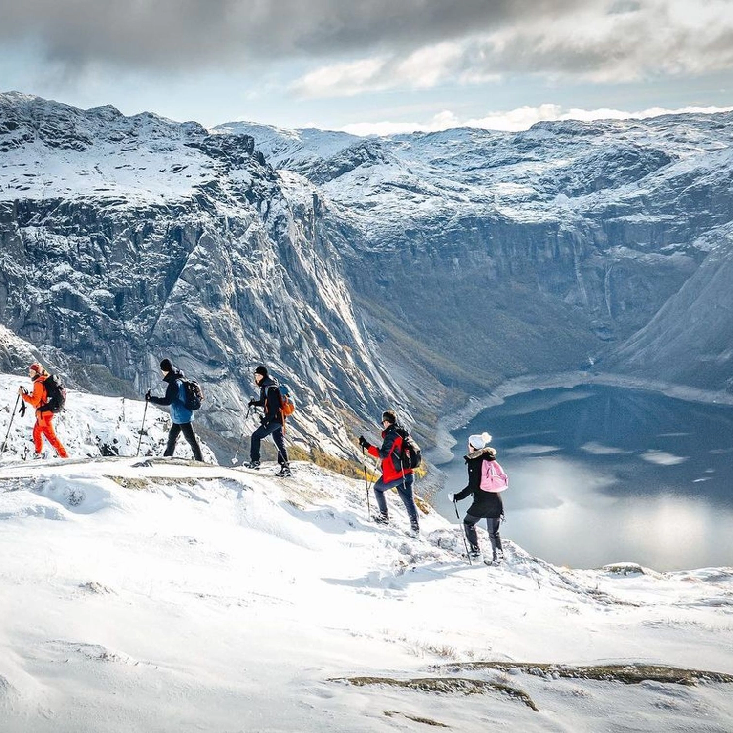 Winter hike to Trolltunga - Odda, Norway