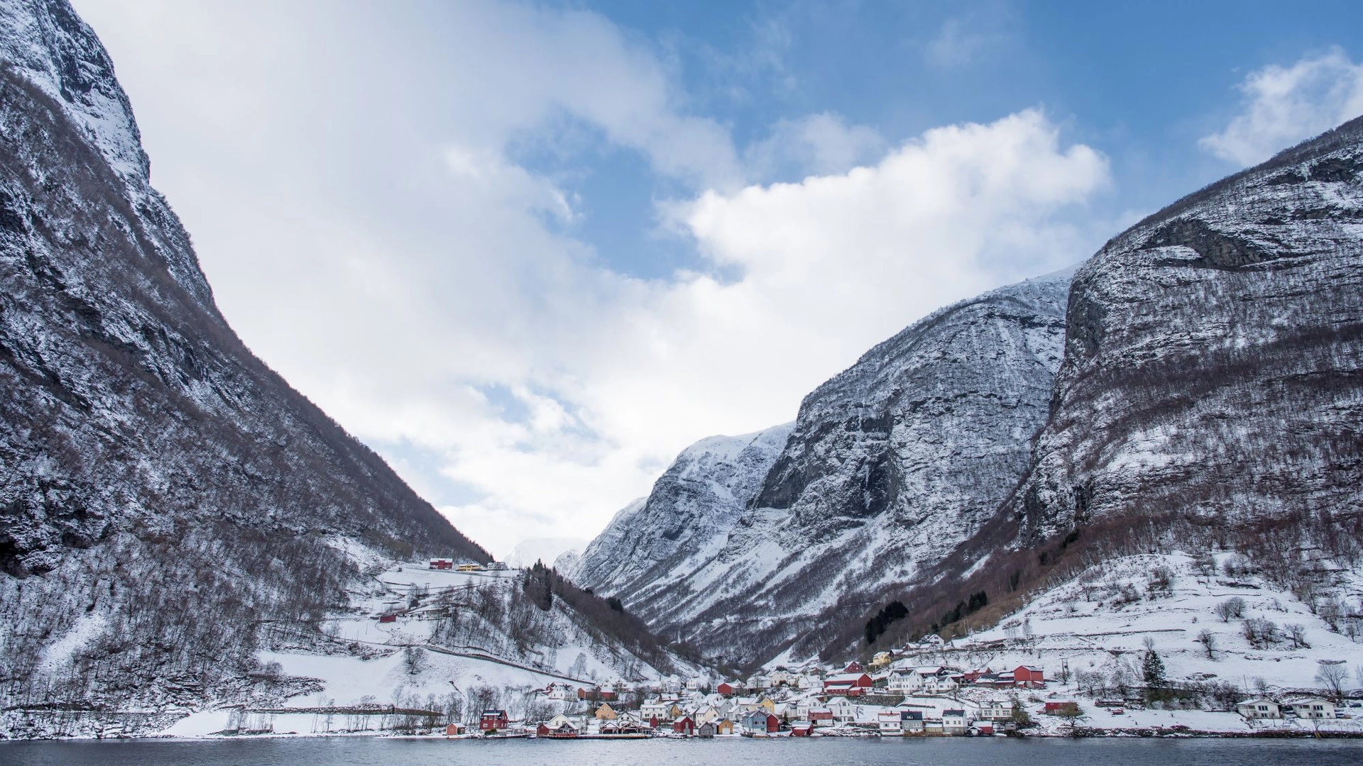 Winterkreuzfahrt auf dem Nærøyfjord - Norwegen in Kürze Wintertour - Flåm, Norwegen