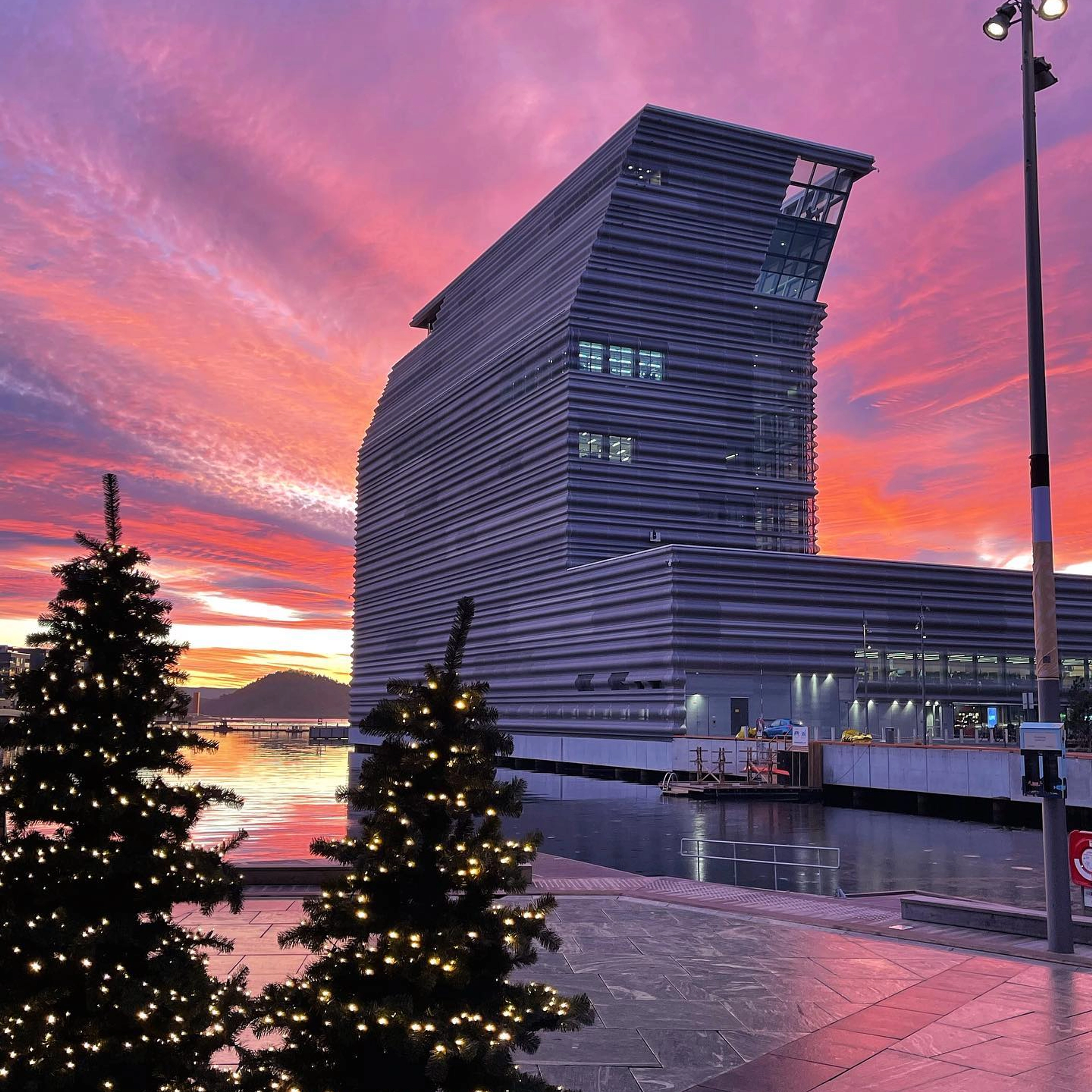 Munchmuseet i solnedgang - Oslo