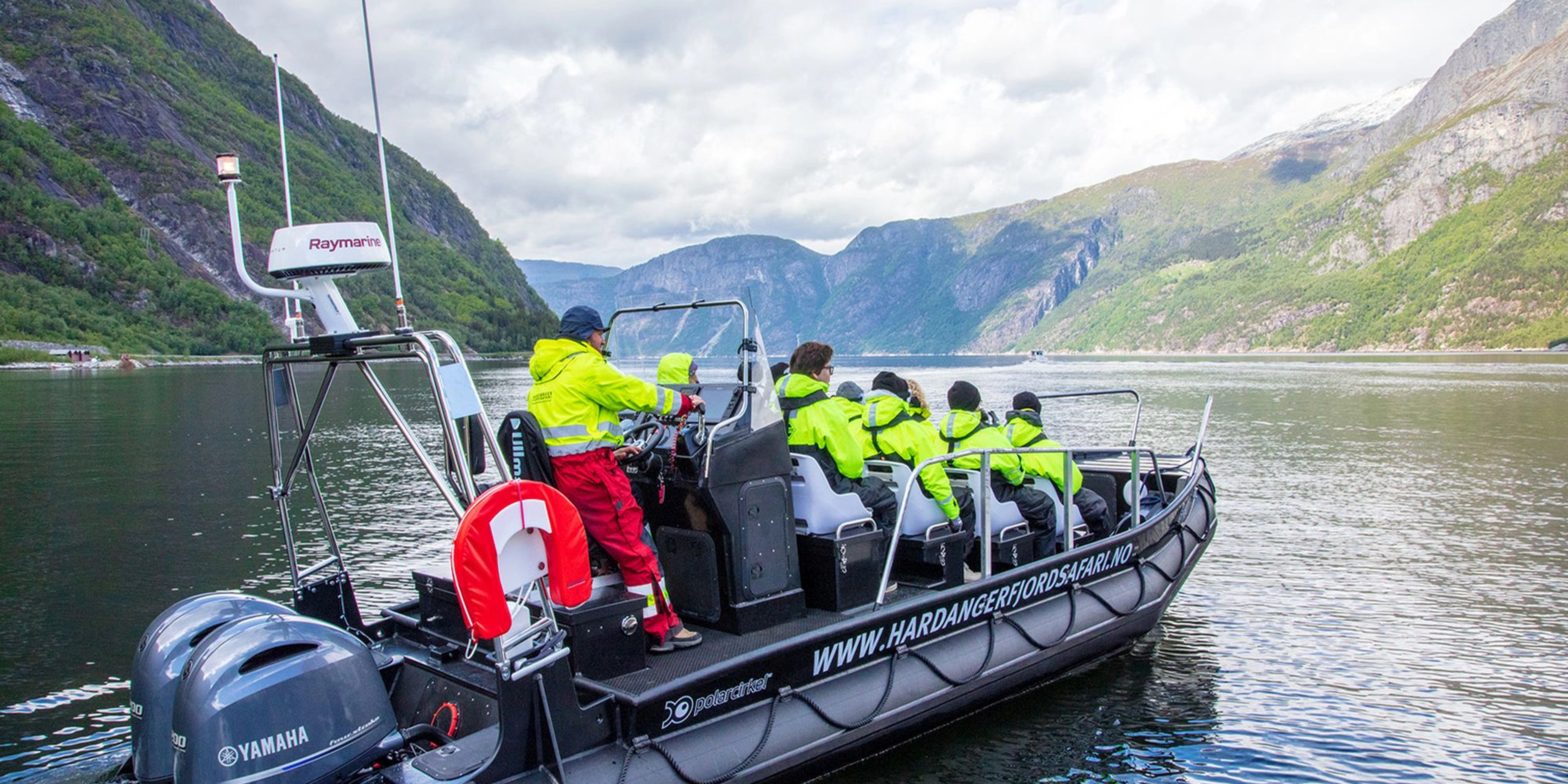 Aktivitäten in Eidfjord - RIB-Bootsfahrt auf dem Hardangerfjord, Norwegen