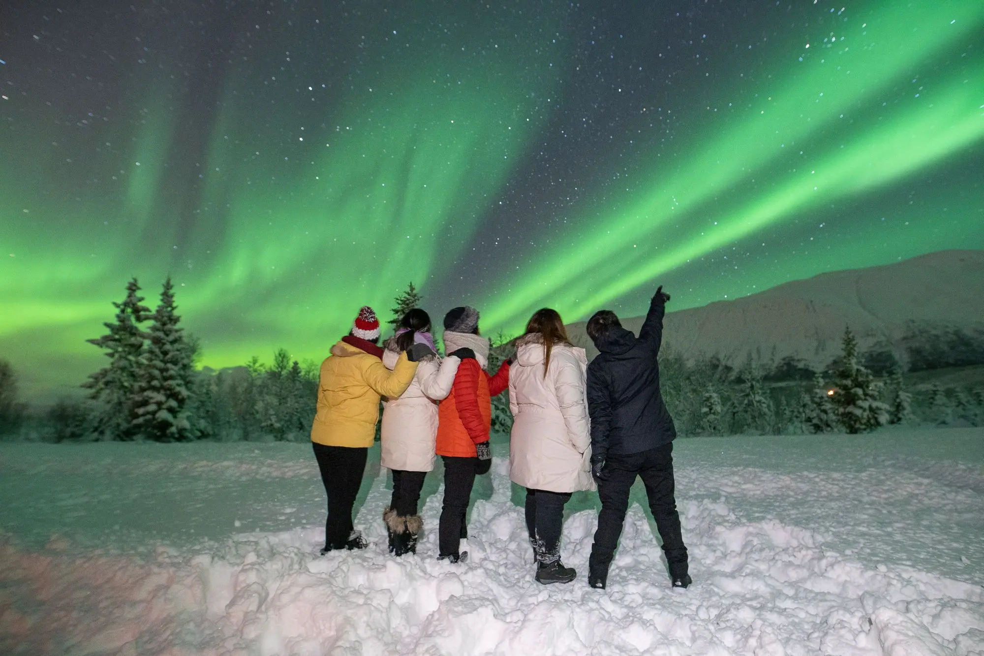 Kinh nghiệm du lịch mùa đông Châu Âu 2024 6 Ngắm nhìn cực quang tại Thụy Điển cùng với Eurotravel
