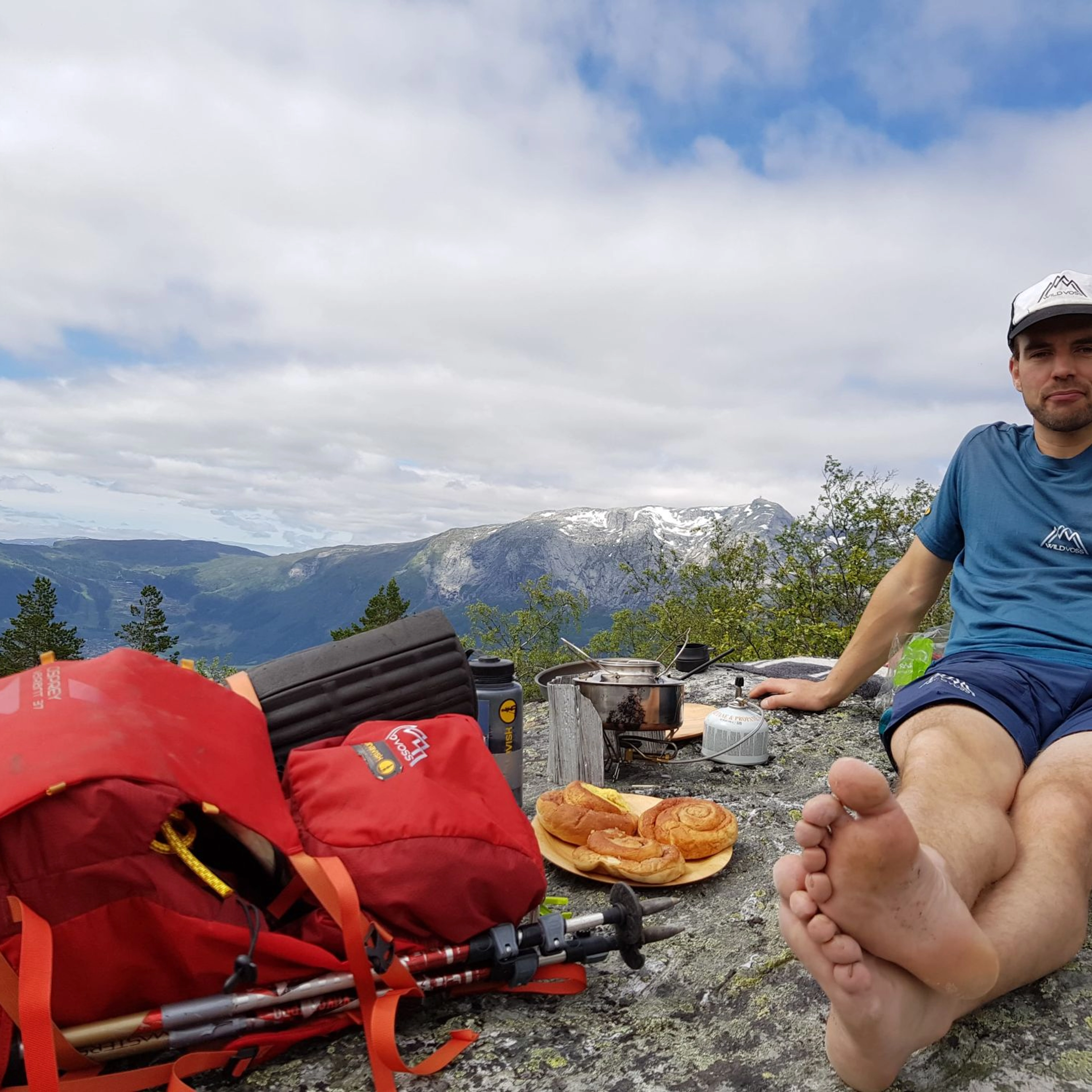 Mittagessen oben - geführte Bergwanderung nach Sverrestigen von Voss