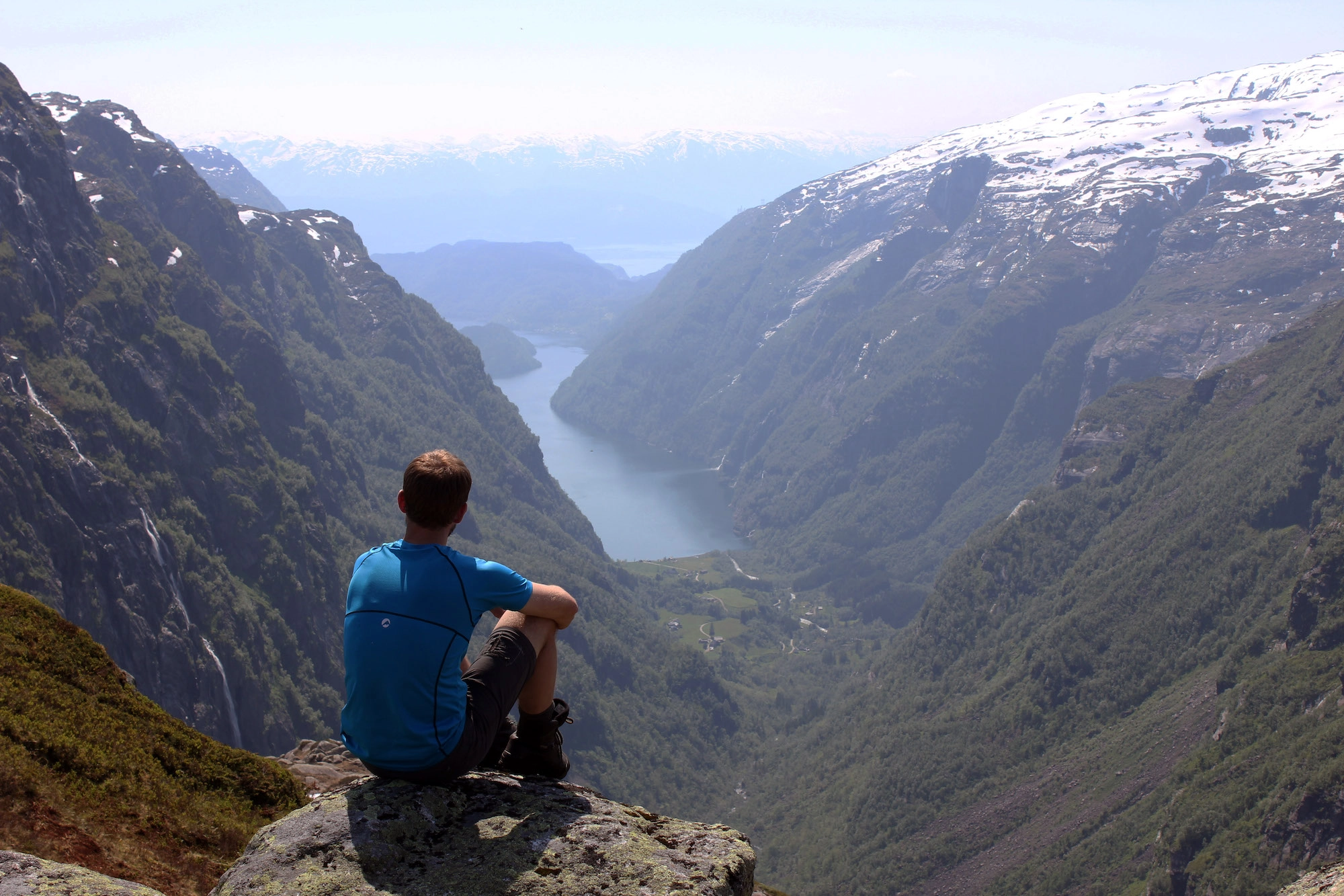 Overlooking Botnen Fyksesundet - Hiking trip to Kiellandbu from Voss - Norway