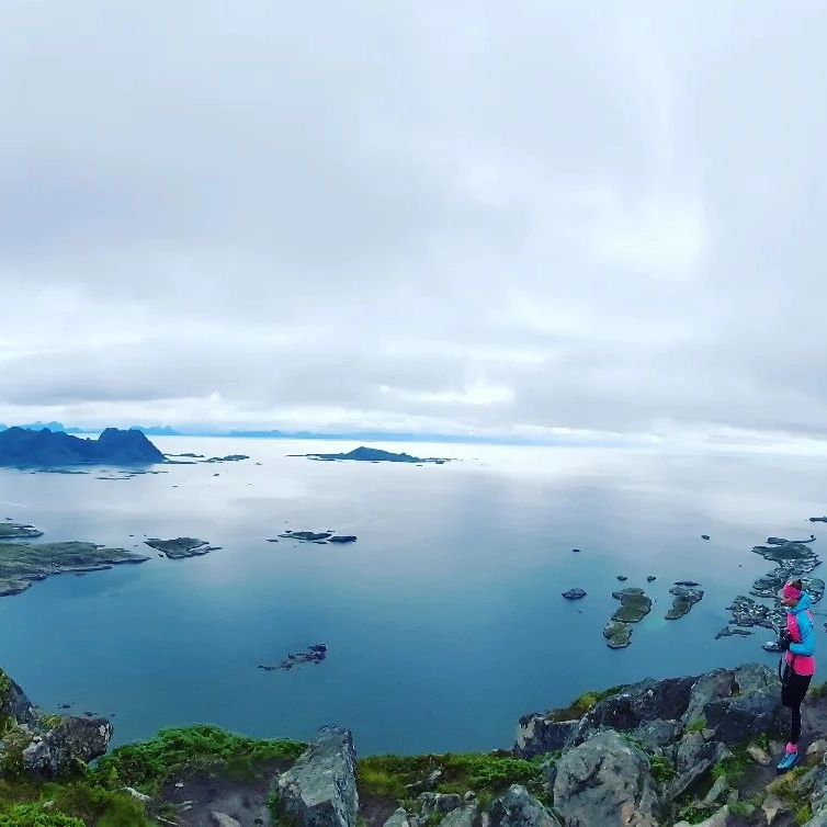 Svolvær Hiking in Svolvær - Lofoten, Norway