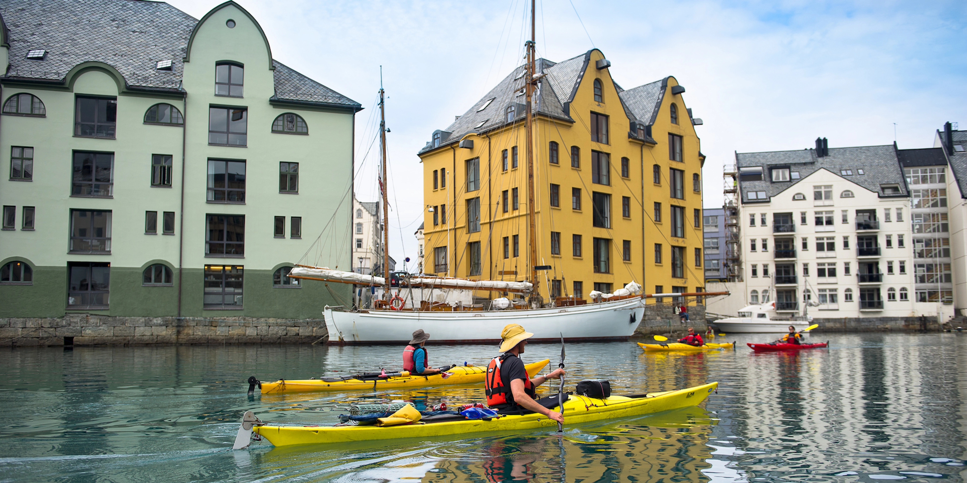 Activities in Ålesund - Art Nouveau kayak tour in Ålesund, Norway