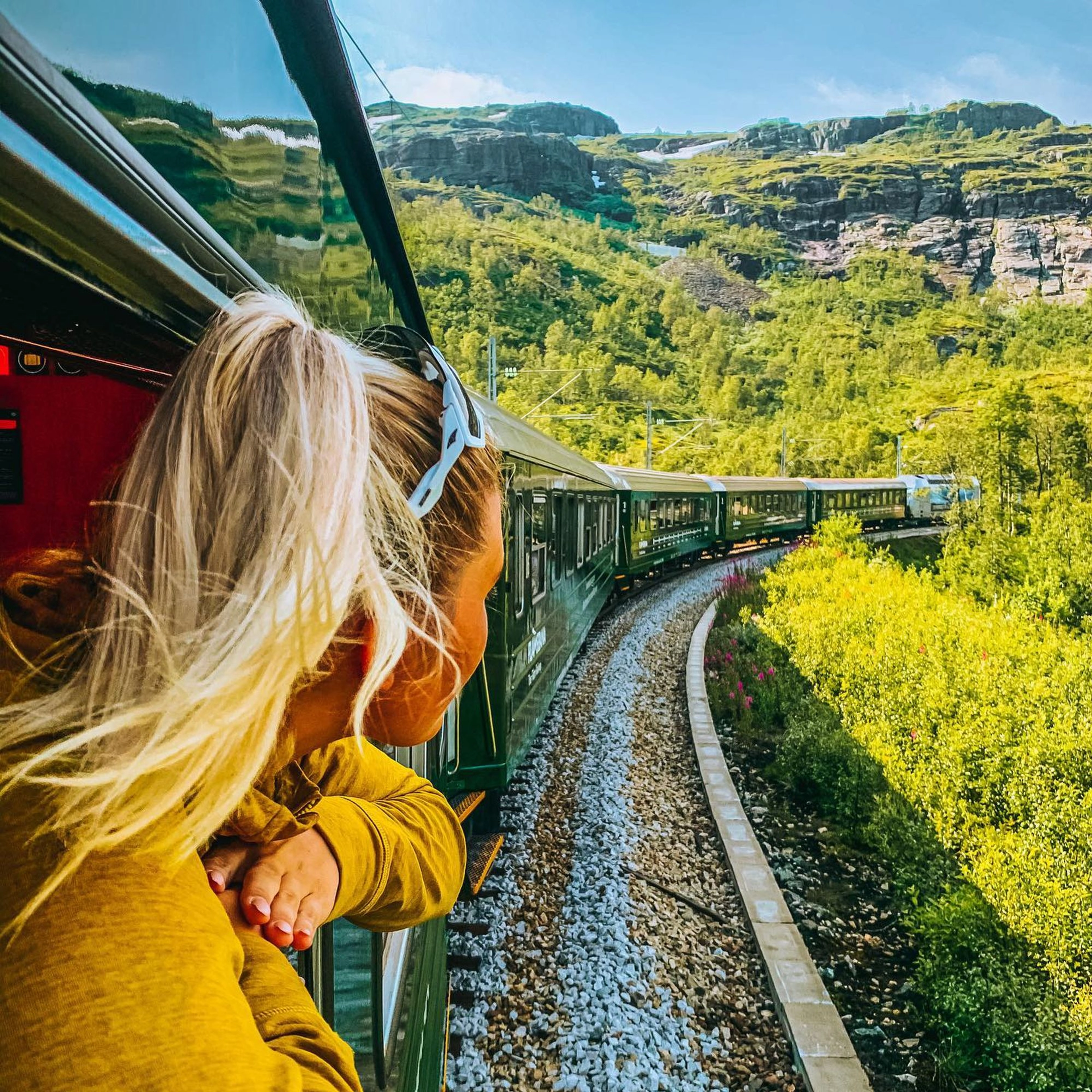 Genießen die Aussicht auf Flåmsbana zwischen Flåm und Myrdal - Norwegen