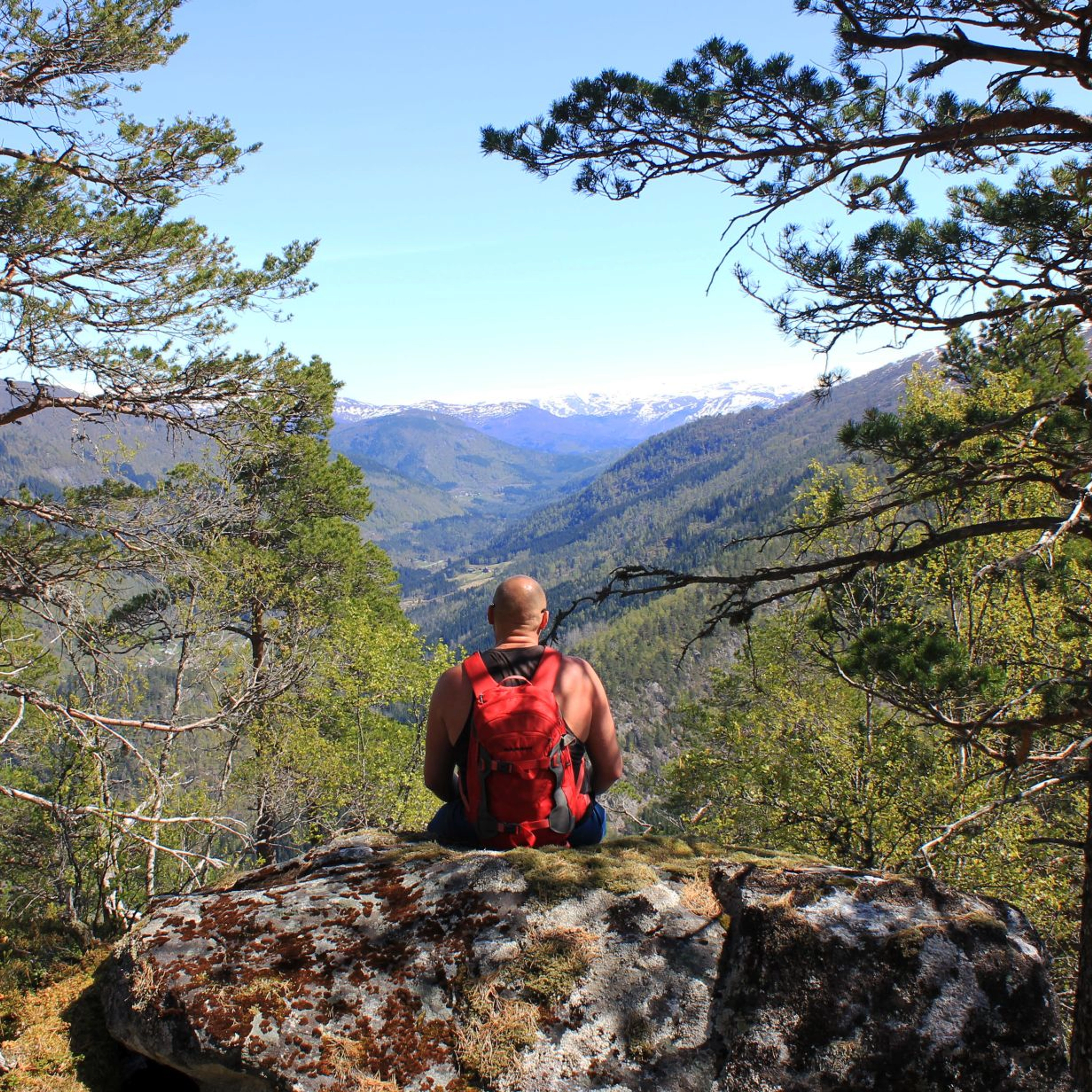 Bakkeng og Raundalen  - Guidet fjelltur til Sverrestigen fra Voss