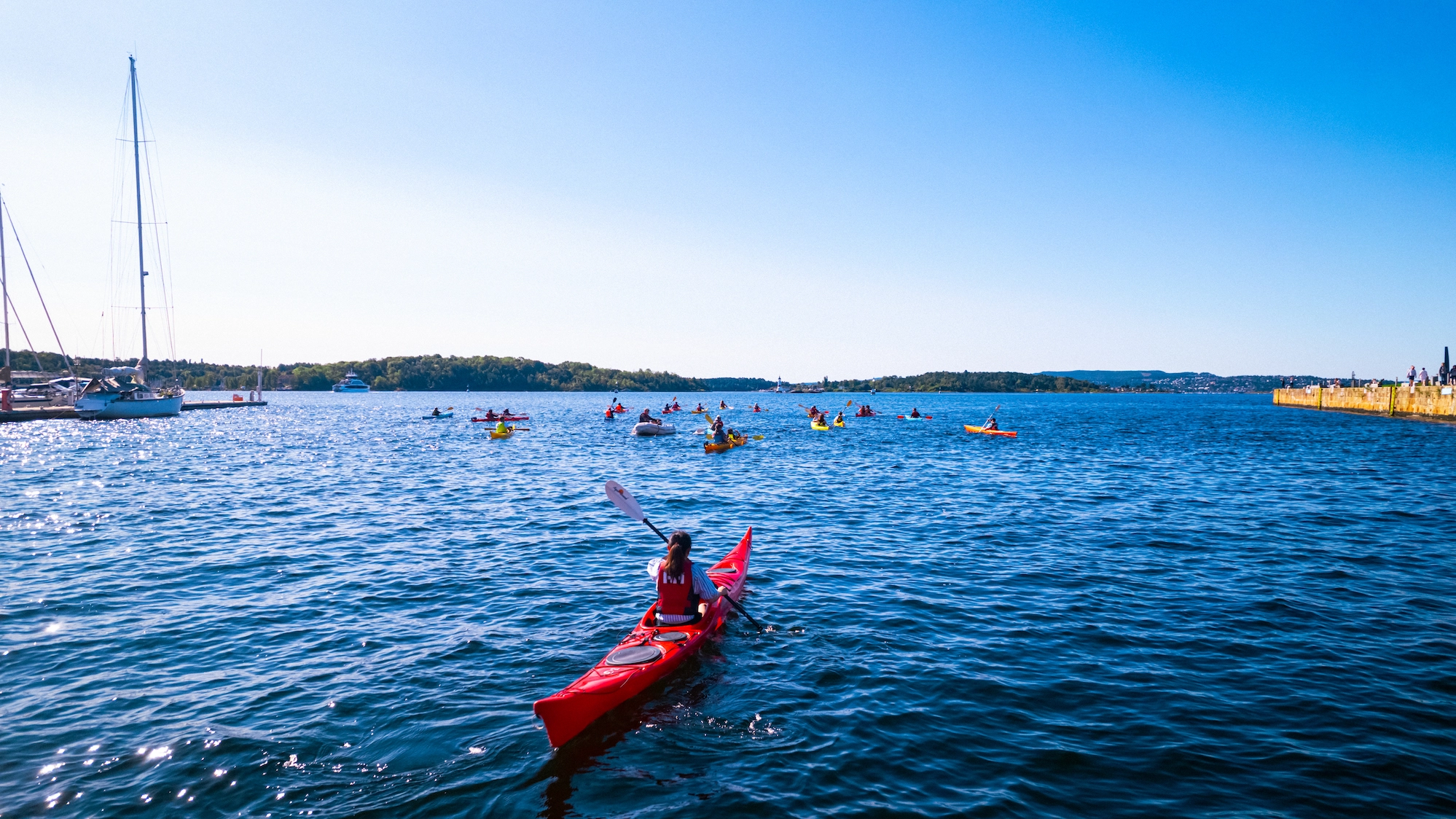 Kayaking on the Oslofjord Kajakkpadling på Oslofjorden - opplev Operahuset i Oslo fra vannet
