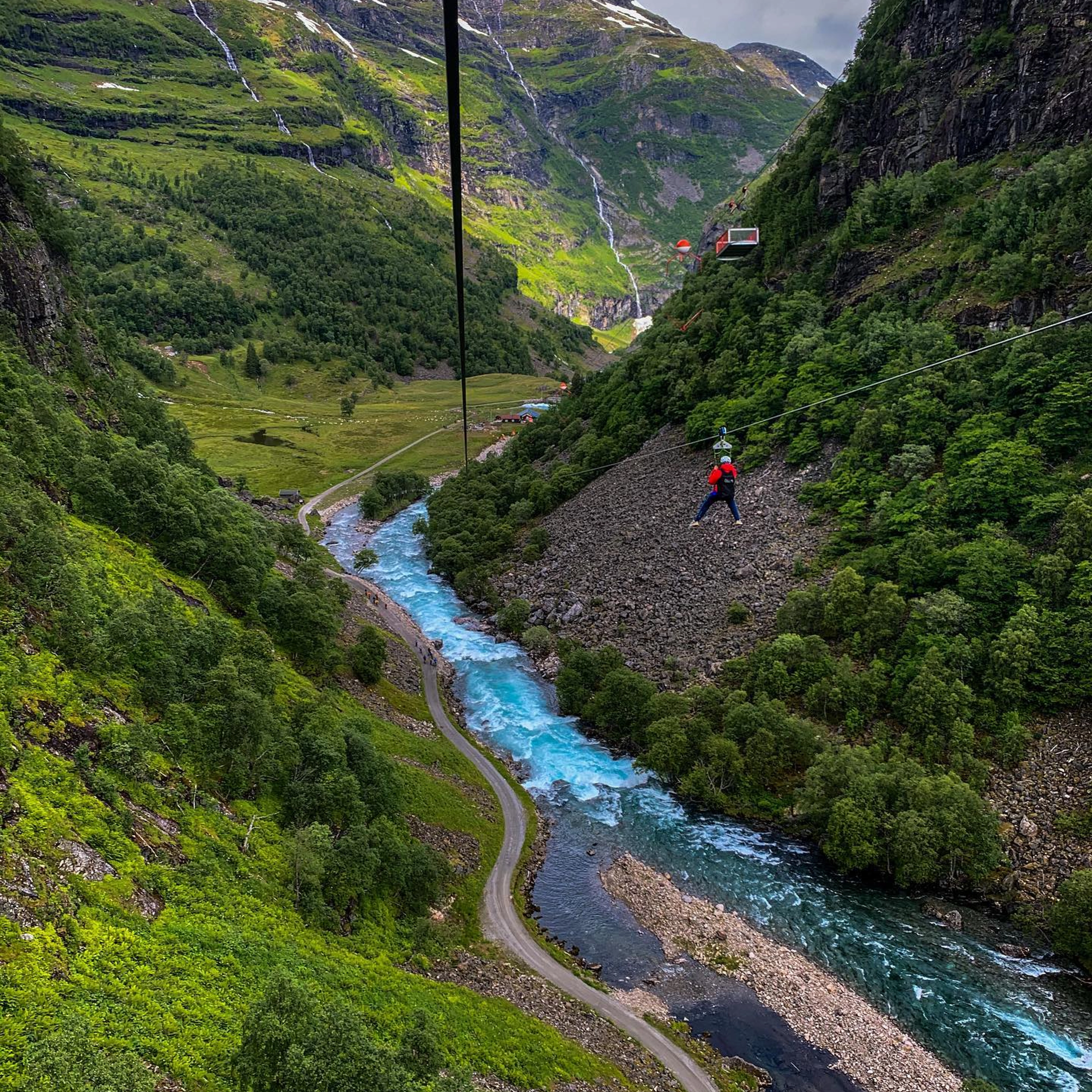 Flåm Zipline, Flåmsbahn und Radtour - Flåm, Norwegen