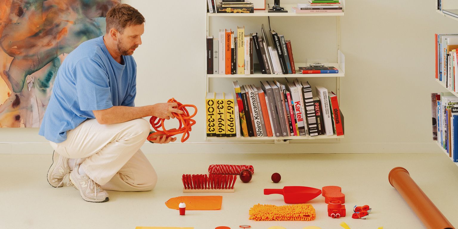 Detail of lamp with stone base and aluminium body
