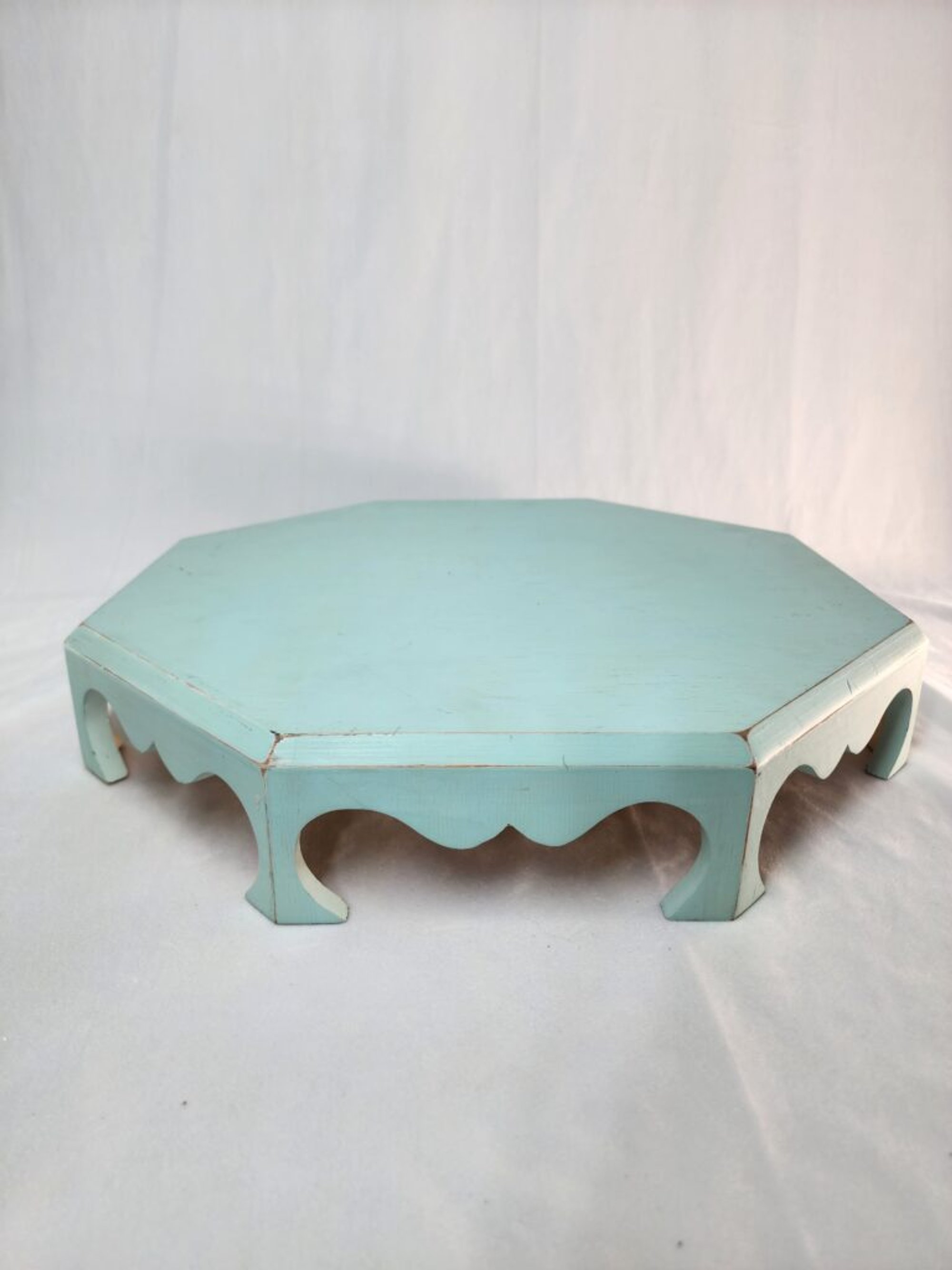 blue-pedestal image 1