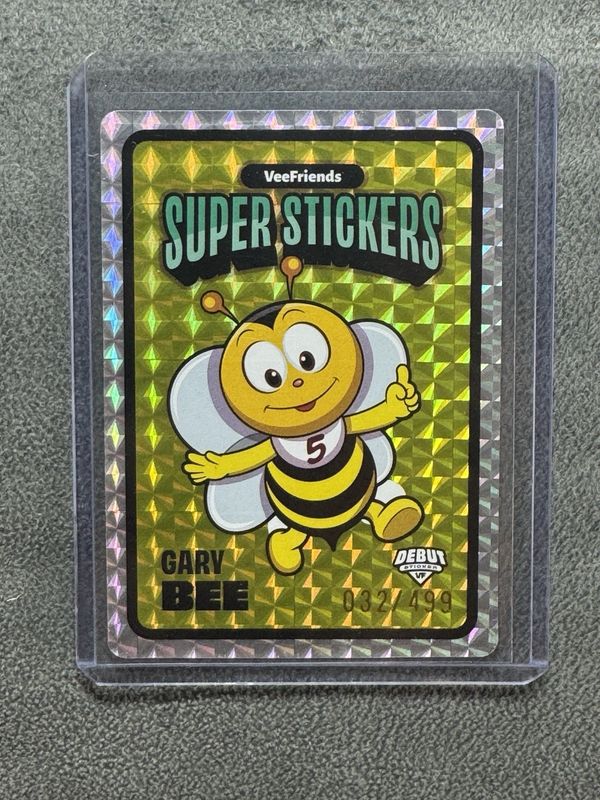 2026 VeeFriends Super Stickers Gary Bee 032/499 Non-Sport Trading Card