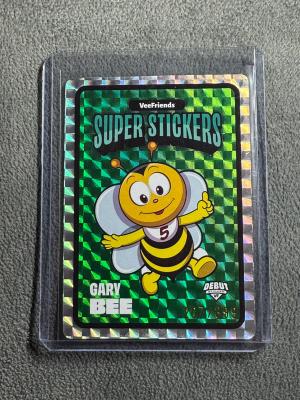 VeeFriends Super Stickers Gary Bee Debut Sticker Emerald Numbered 207/399