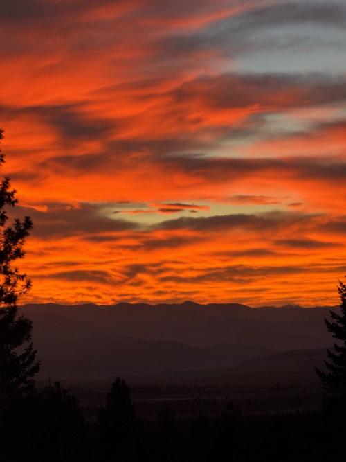 Pastel Sunset — Iron Mountain