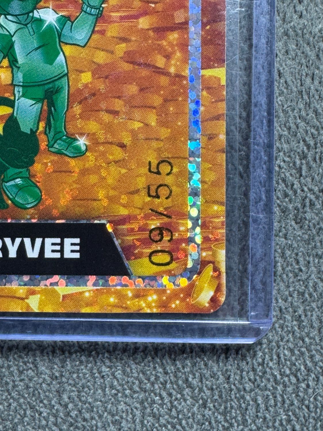 VeeFriends Super Stickers Spectacular Series GaryVee Emerald / Gold Numbered 09/55