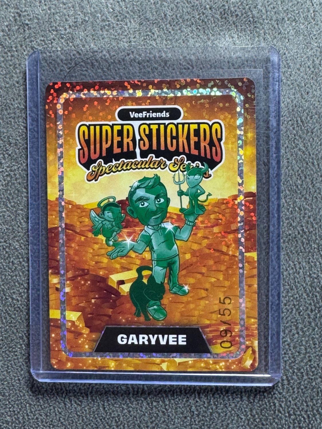 VeeFriends Super Stickers Spectacular Series GaryVee Emerald / Gold Numbered 09/55