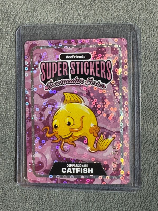 VeeFriends Super Stickers Spectacular Series Gold / Bubble Gum Numbered 07/55