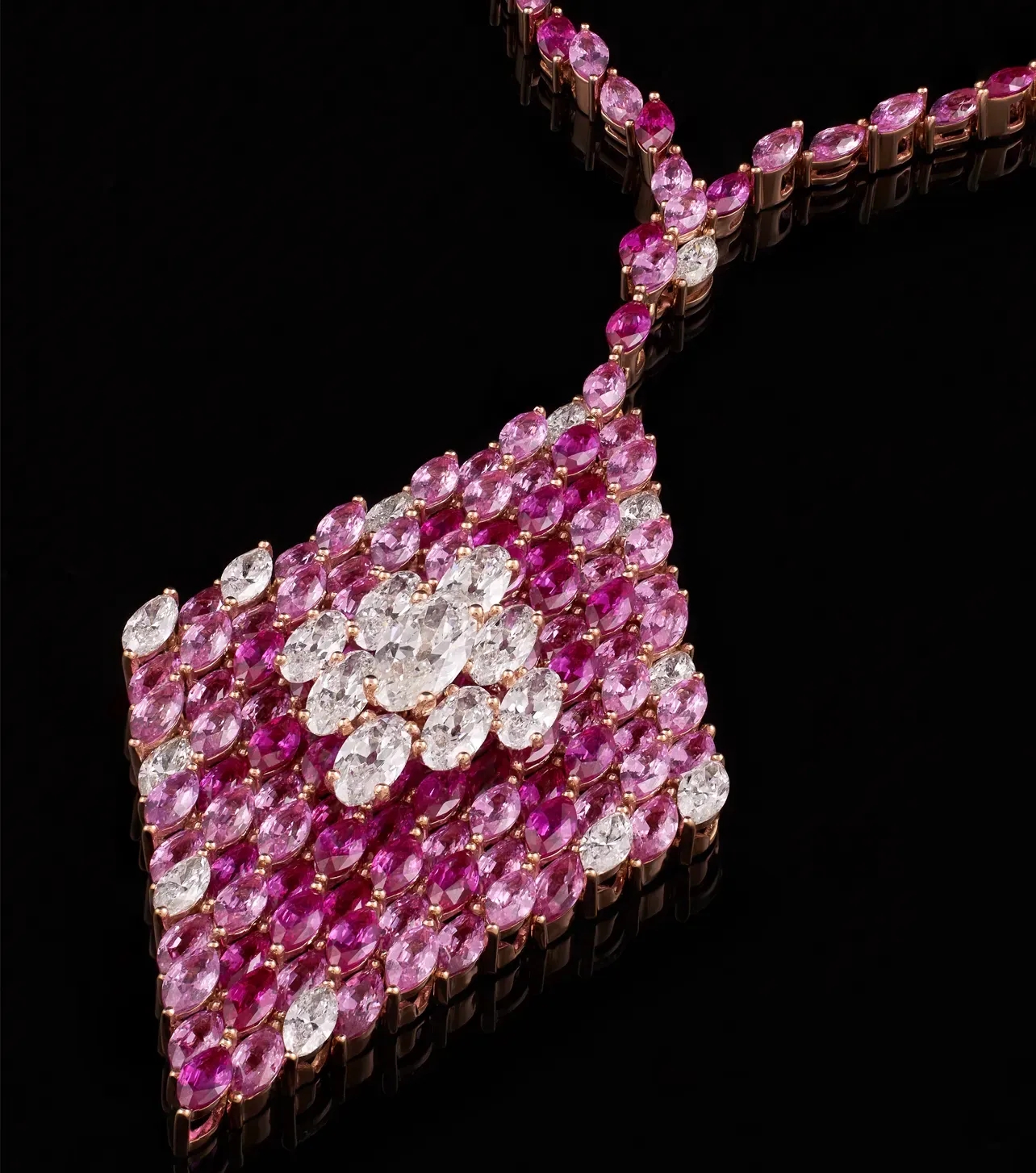 Pink sapphire pendant