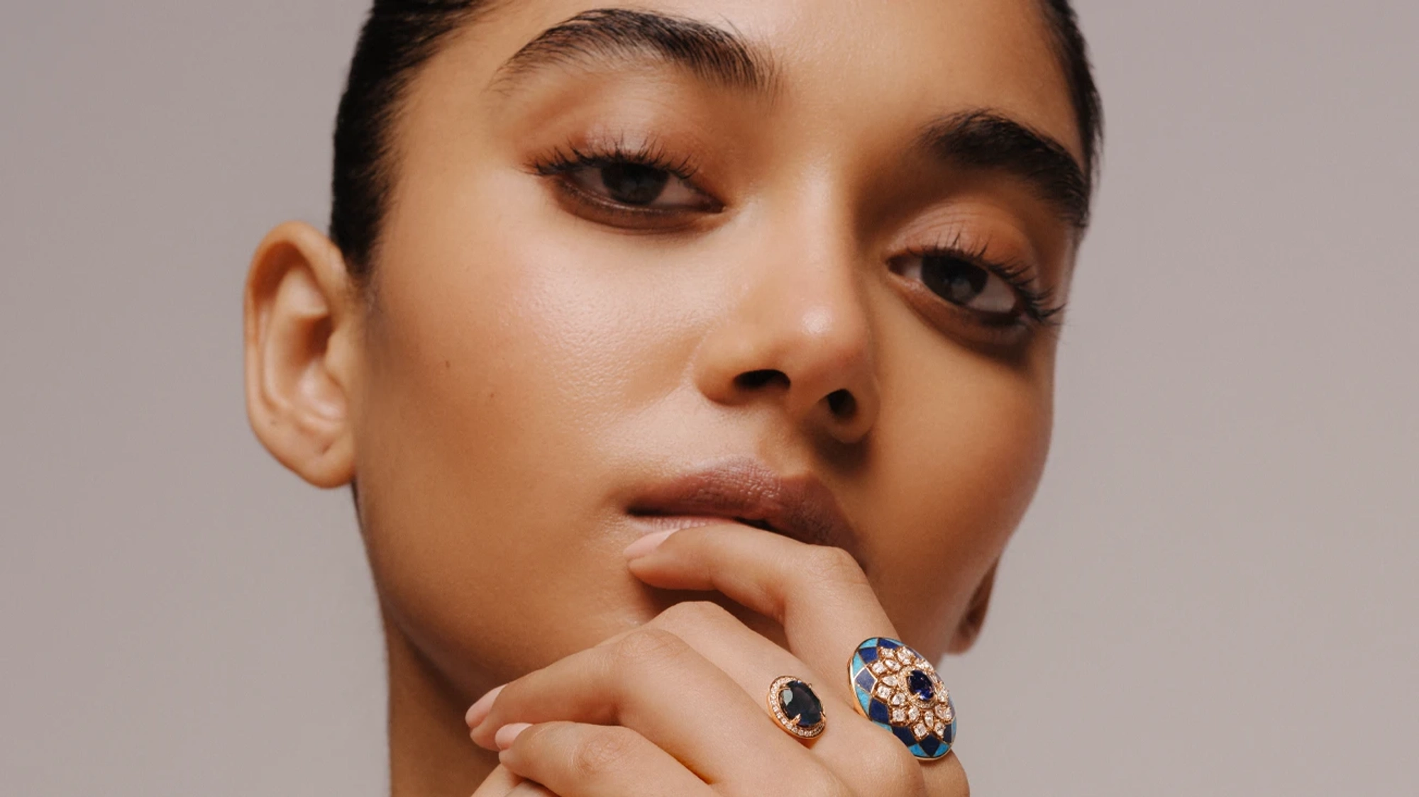 Woman wearing Rose gold, Diamond ring